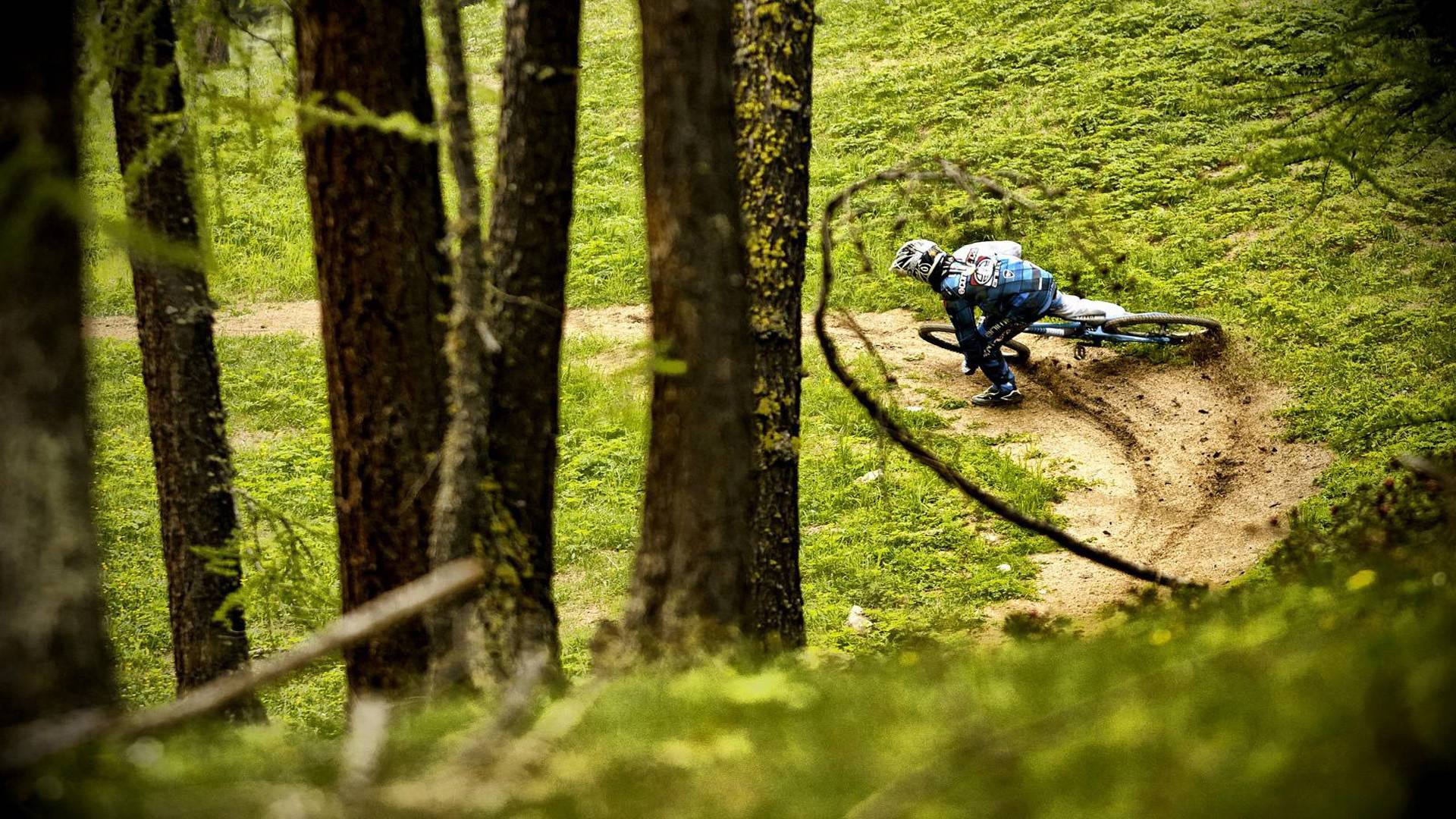 1920x1080 Mountain Biking Wallpaper
