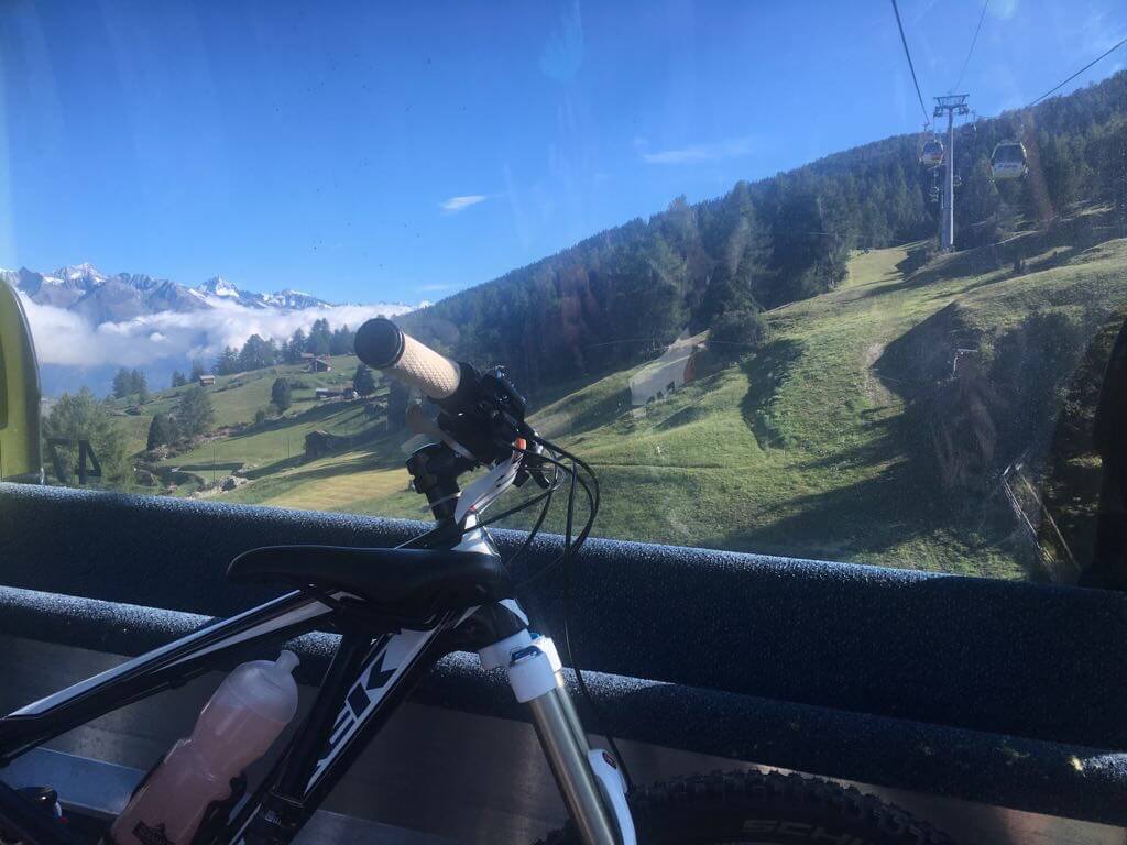 1024x768 Swiss Epic Mountain Bike Race Start