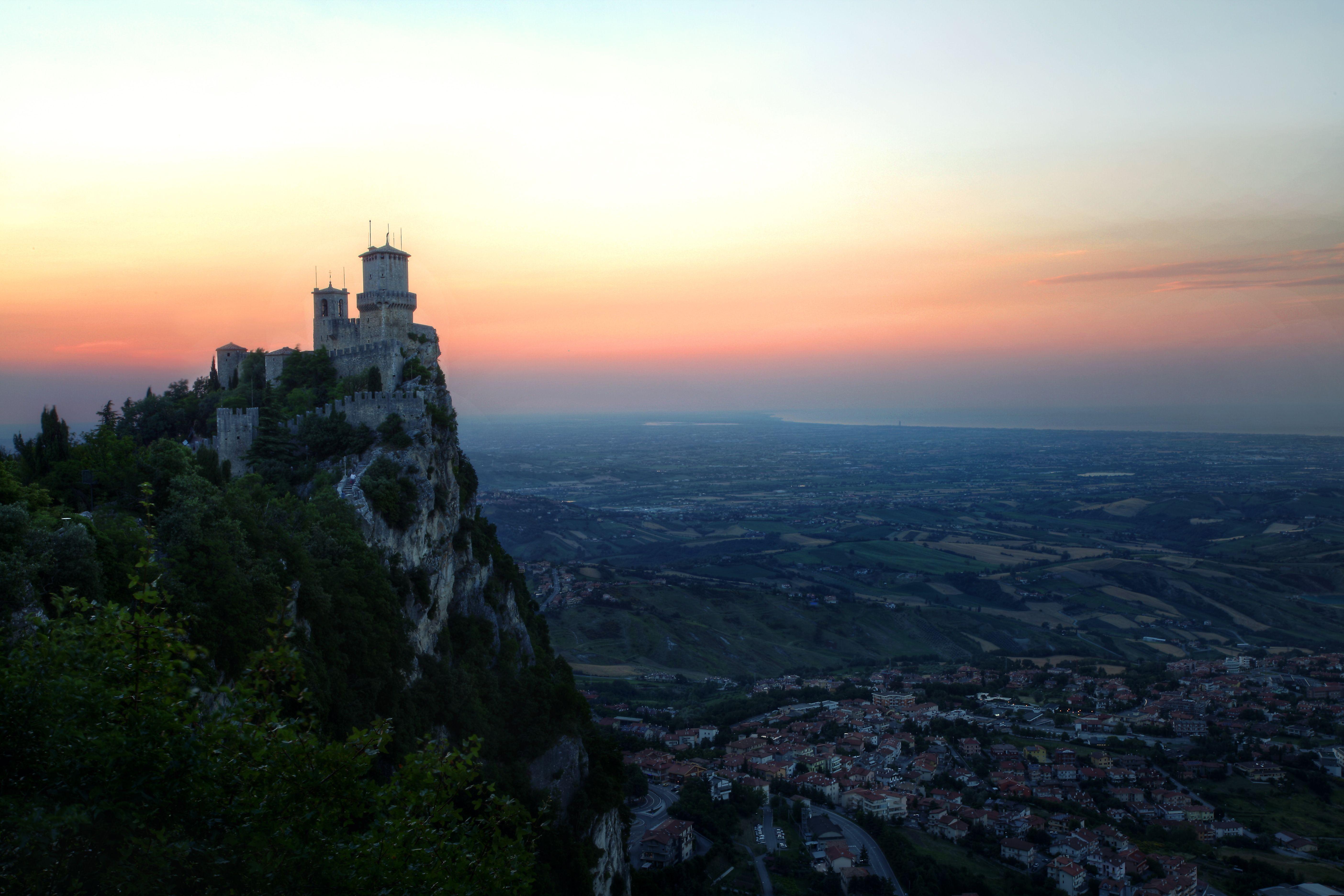 5616x3744 Sunset at San Marino 5k Retina Ultra HD Wallpaper. Background