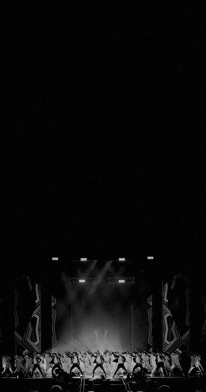 675x1280 BTS Black Wallpaper