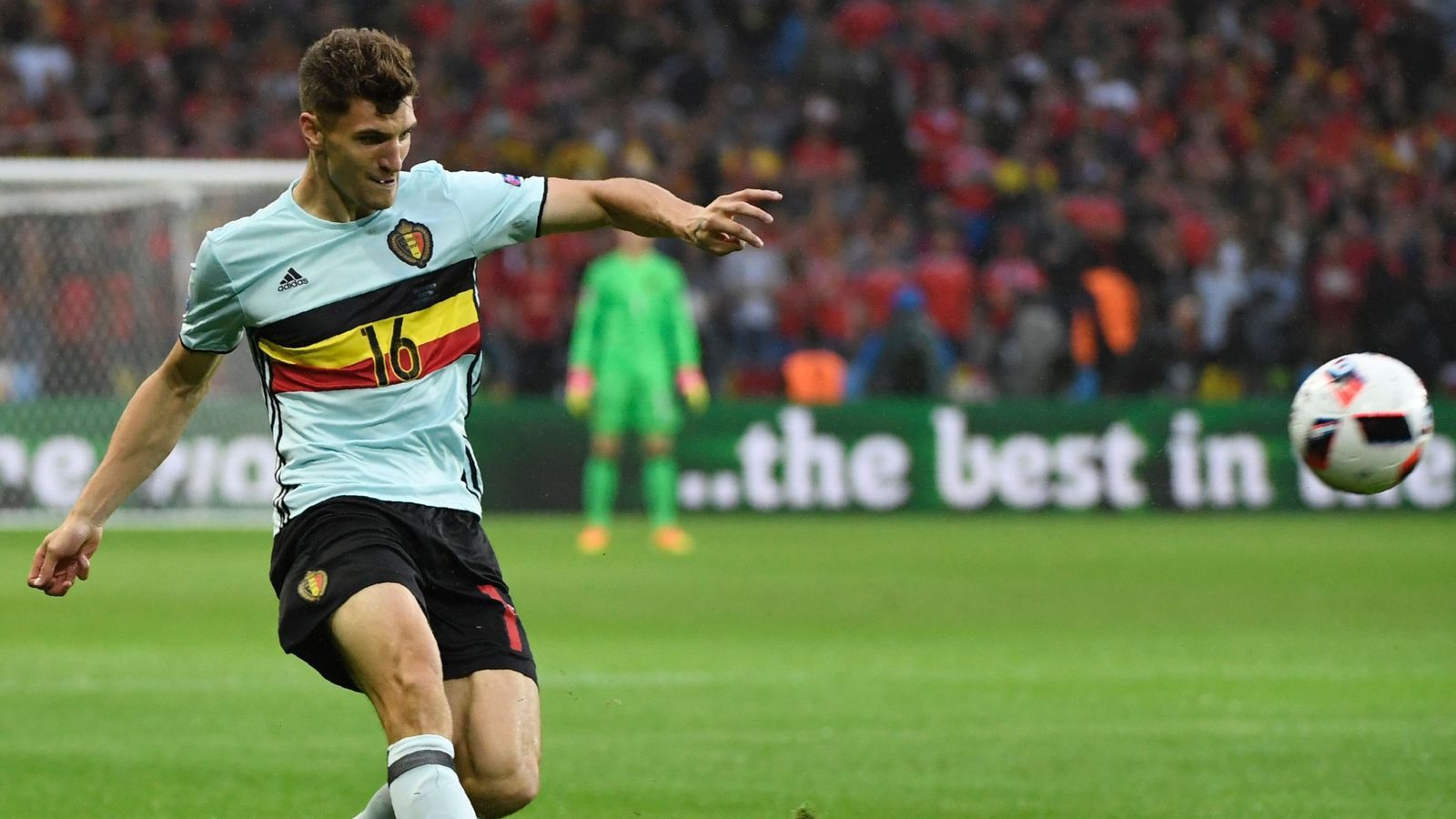 1600x900 Thomas Meunier completes move to PSG