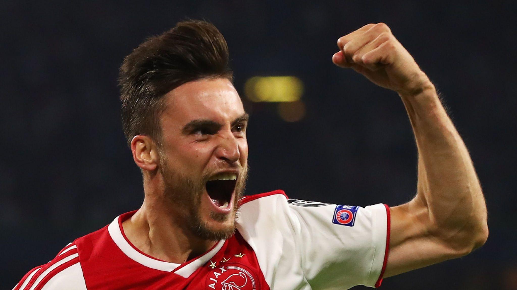 2048x1152 Nicolás Tagliafico Wallpaper