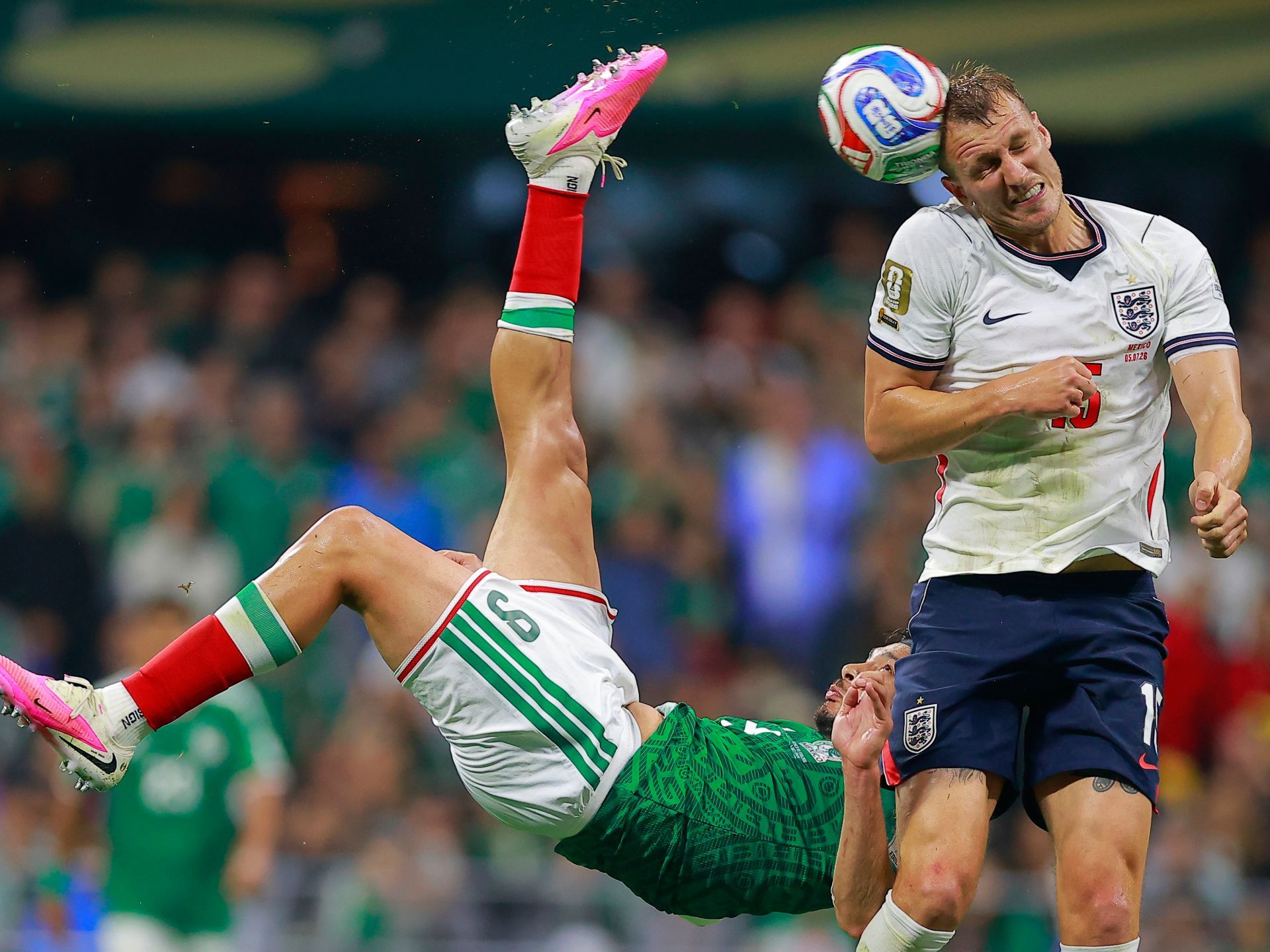 1920x1440 Dan Burn reveals England ripped up game plan in unforgettable Mexico win that left him 'nearly deaf'