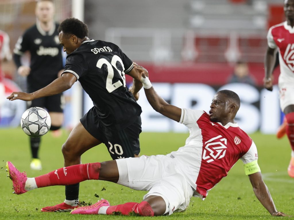 1024x768 Monaco s'impose chez le leader de Ligue 1 avec un but de Zakaria
