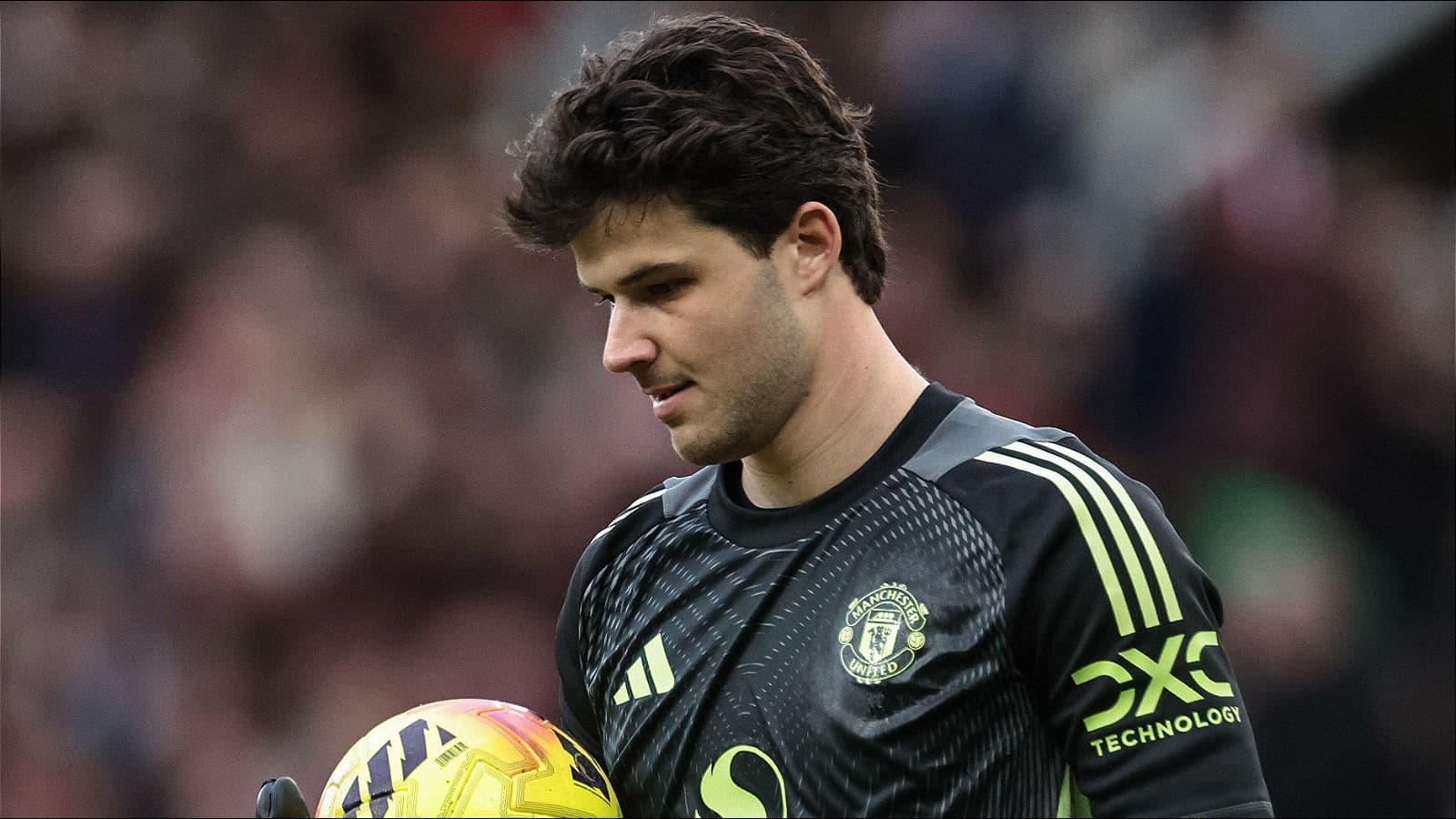 1600x900 Vodacom Soccer. News. Senne Lammens Man Utd first team rise and signing explained