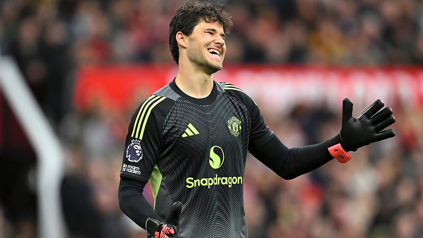 1600x900 Man Utd sign young goalkeeper who can become Senne Lammens' backup