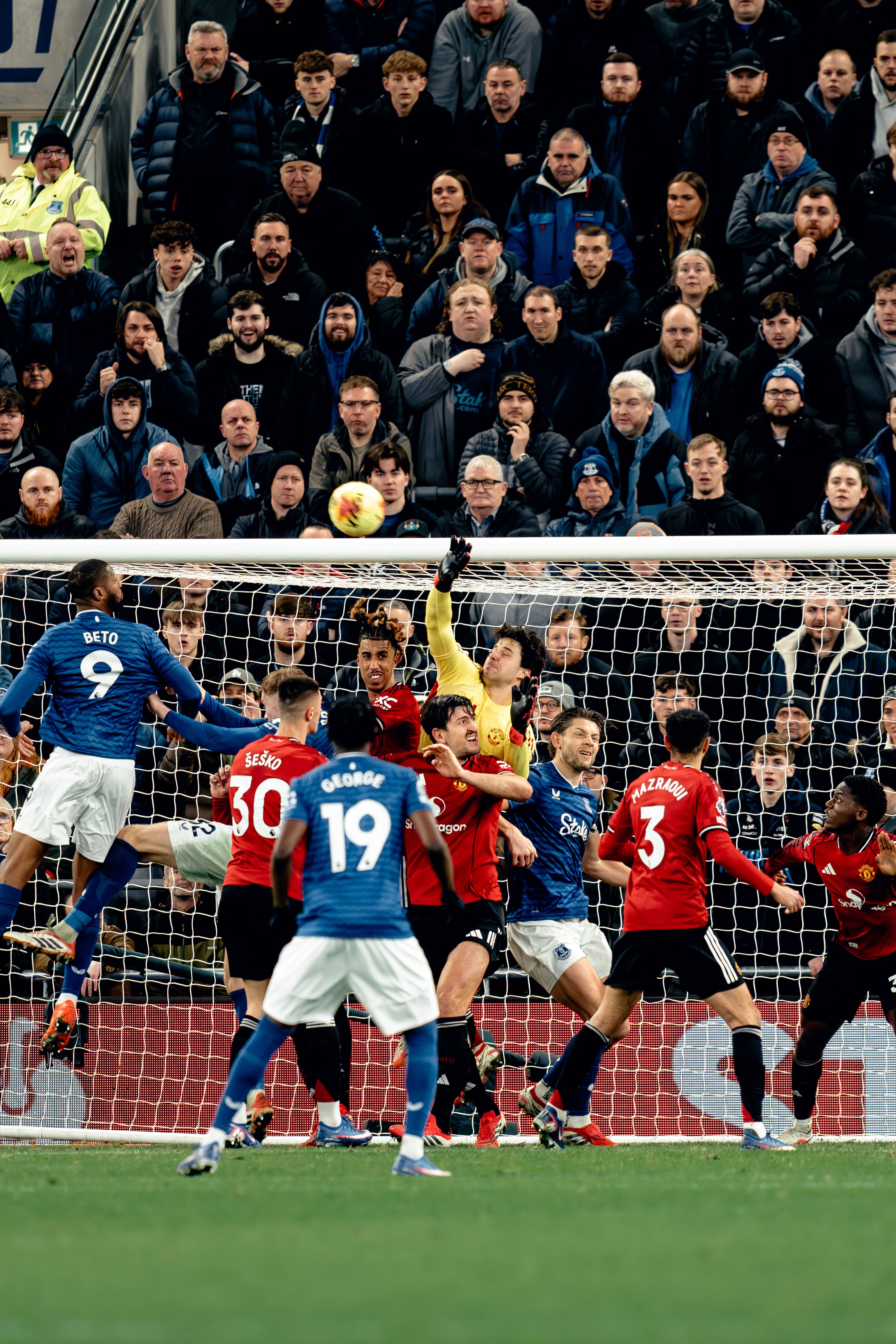 3389x5083 Man United Star Senne Lammens' Has Three Bizarre Pre Match Superstitions