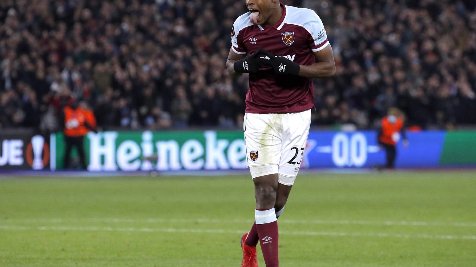 1600x900 Fulham set to sign West Ham's Issa Diop