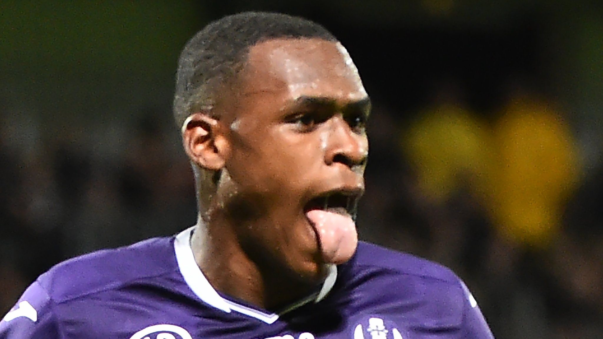 2048x1152 Issa Diop: West Ham sign Toulouse defender for club record £22m