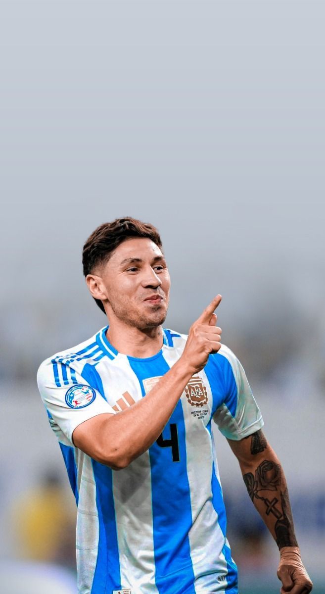 657x1200 Gonzalo Montiel