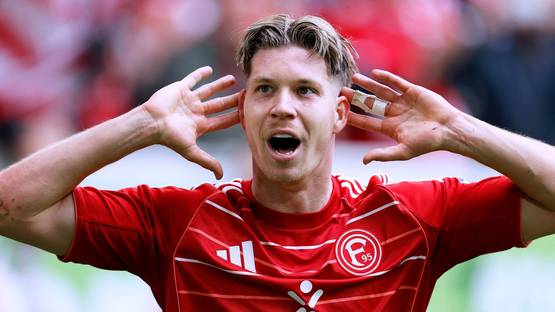 1920x1080 buten un binnen: Transfer fix: Werder holt Stürmer Itten von Fortuna Düsseldorf