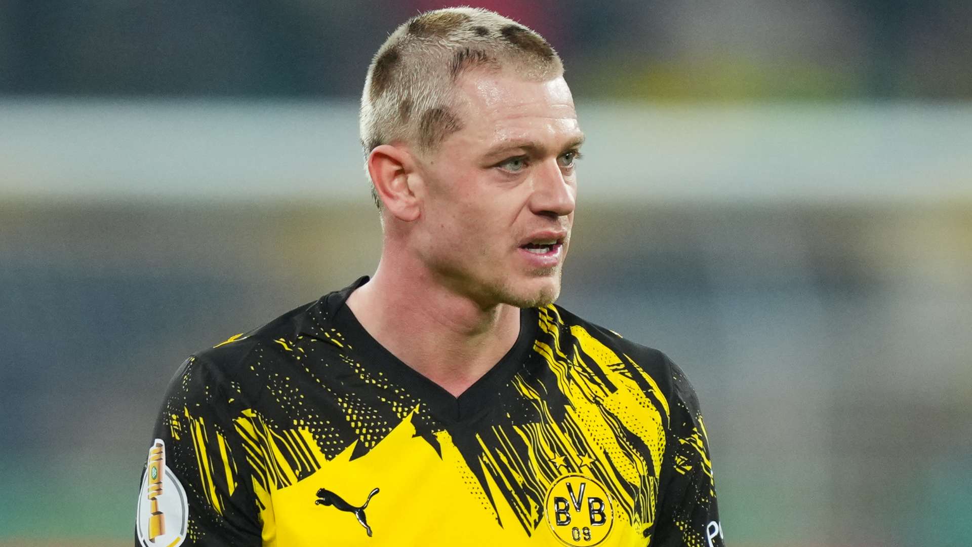 1920x1080 You're Really Clever, Aren't You? BVB's Assist King Snaps At Transfer Rumour Questions