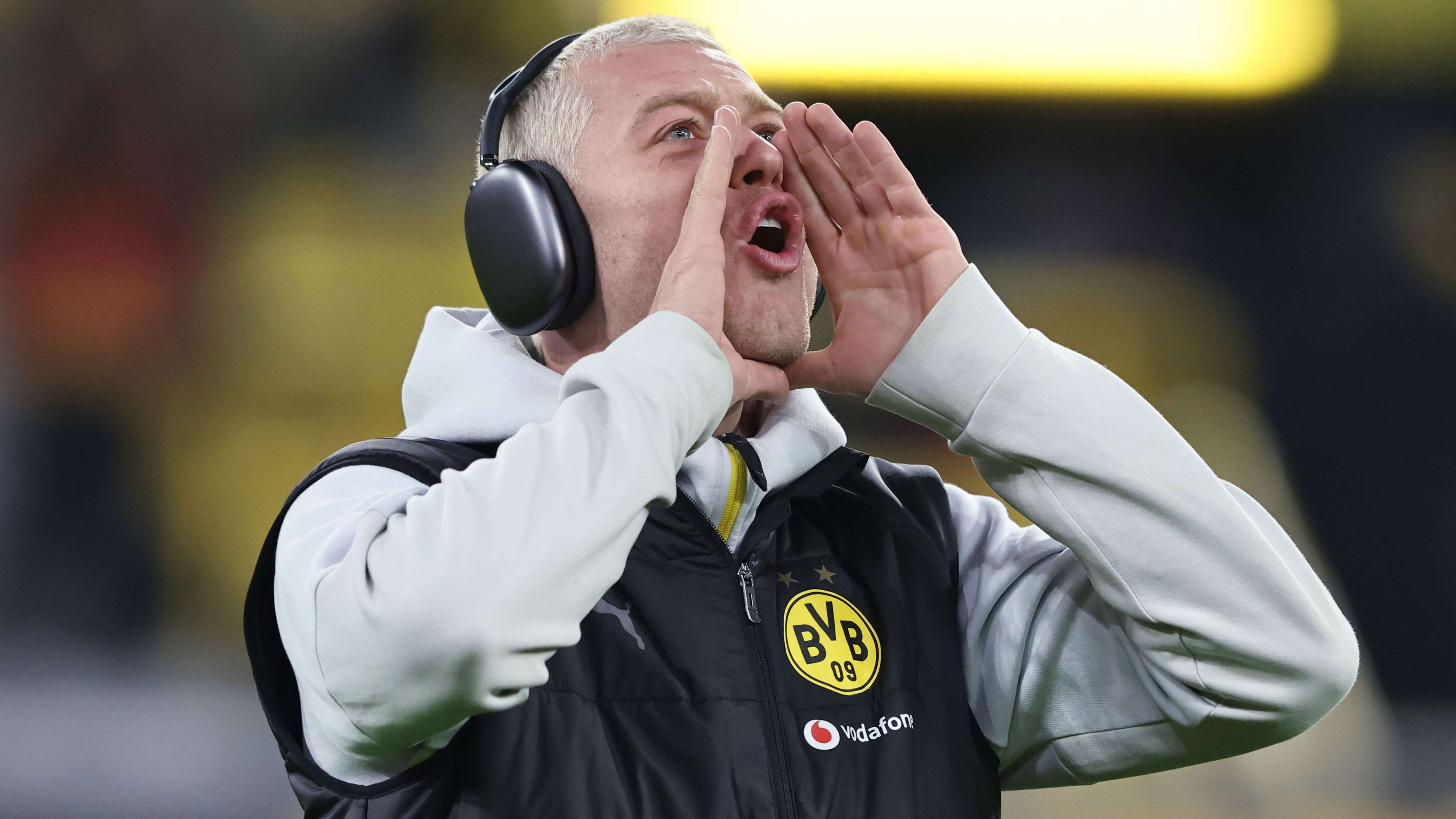 3840x2160 You're Really Clever, Aren't You? BVB's Assist King Snaps At Transfer Rumour Questions