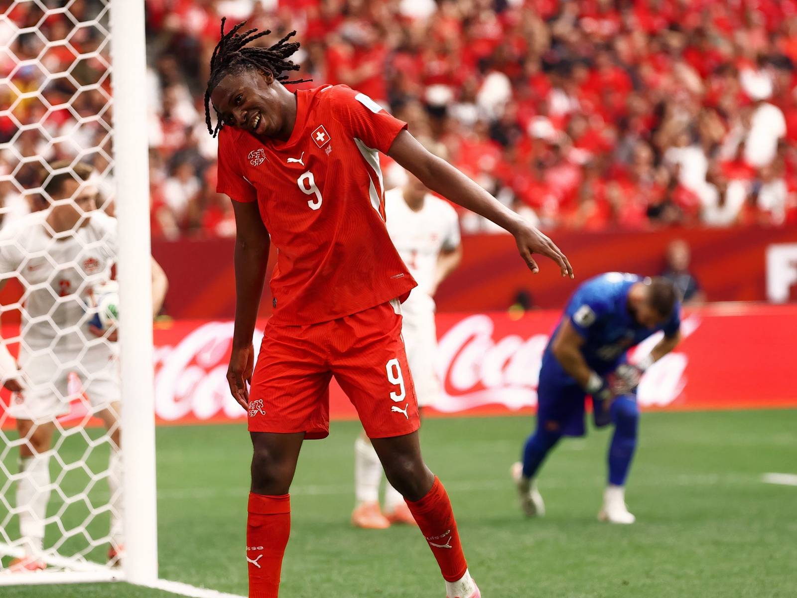 1600x1200 Newcastle in advanced talks to sign Johan Manzambi after Sandro Tonali update