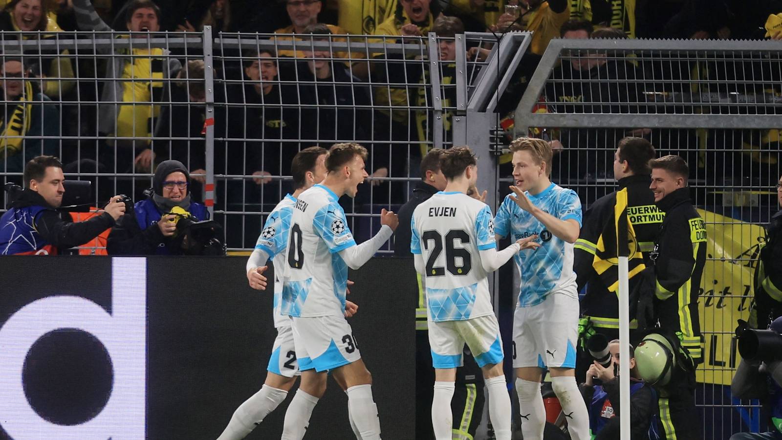 1600x900 Leeds scouts now spotted keeping tabs on exceptional star who just shocked Dortmund