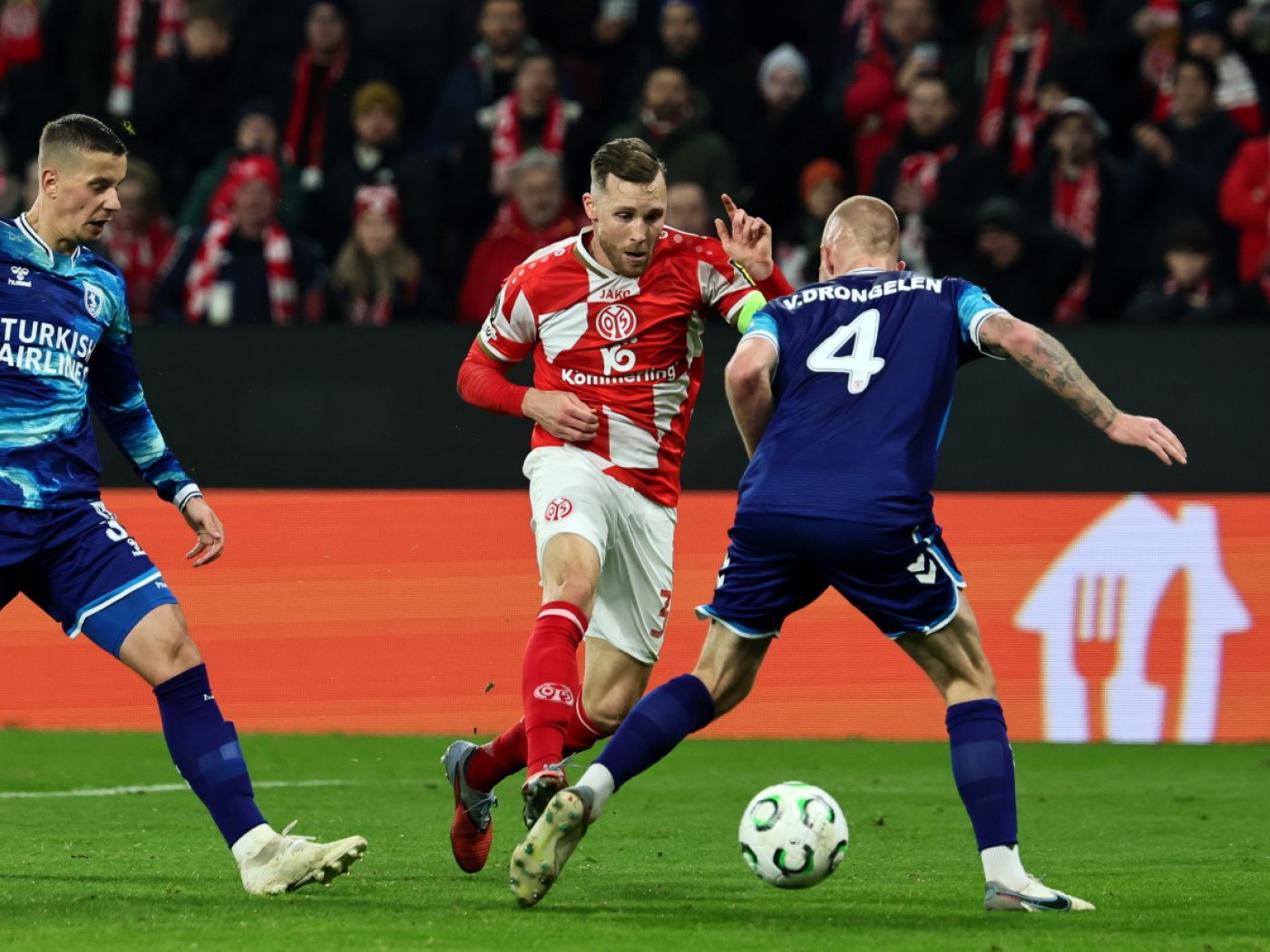 1400x1050 Football. Bundesliga: Dortmund et Mayence s'imposent, Widmer marque. La Liberté