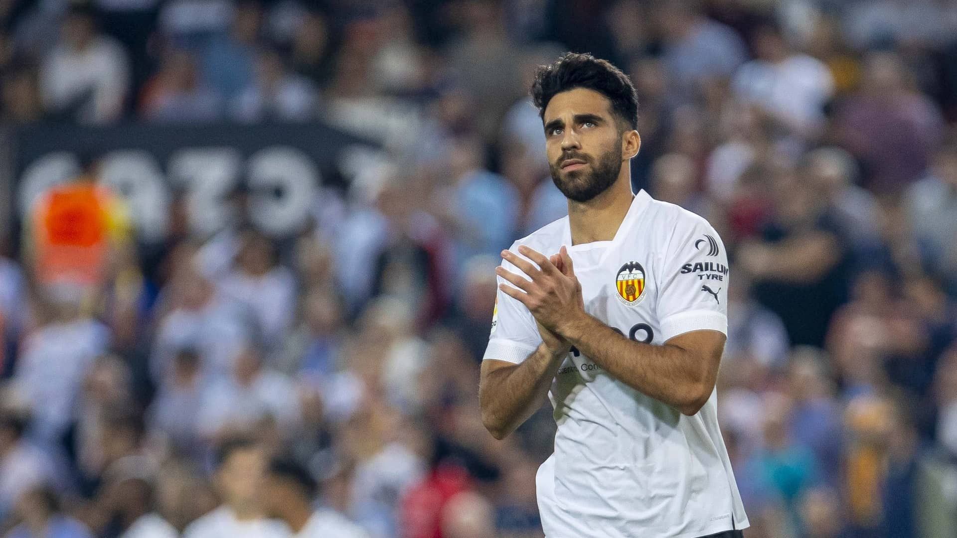 1920x1080 Cömert: It's an amazing experience. Not every player gets to play at a world cup, so I'm really proud to be here”