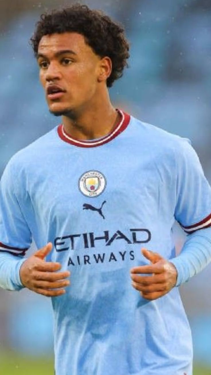 736x1308 Manchester City. Oscar bobb wallpaper, Oscar bobb manchester city, Premier league players