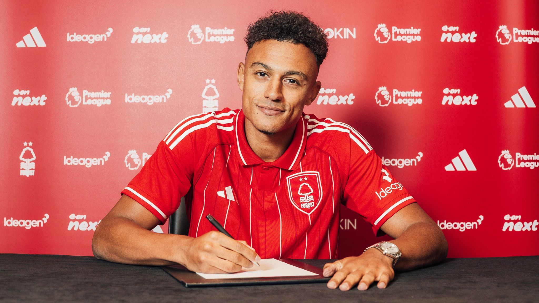 2048x1152 Dan Ndoye transfer: Nottingham Forest sign winger in deal worth £34m from Bologna