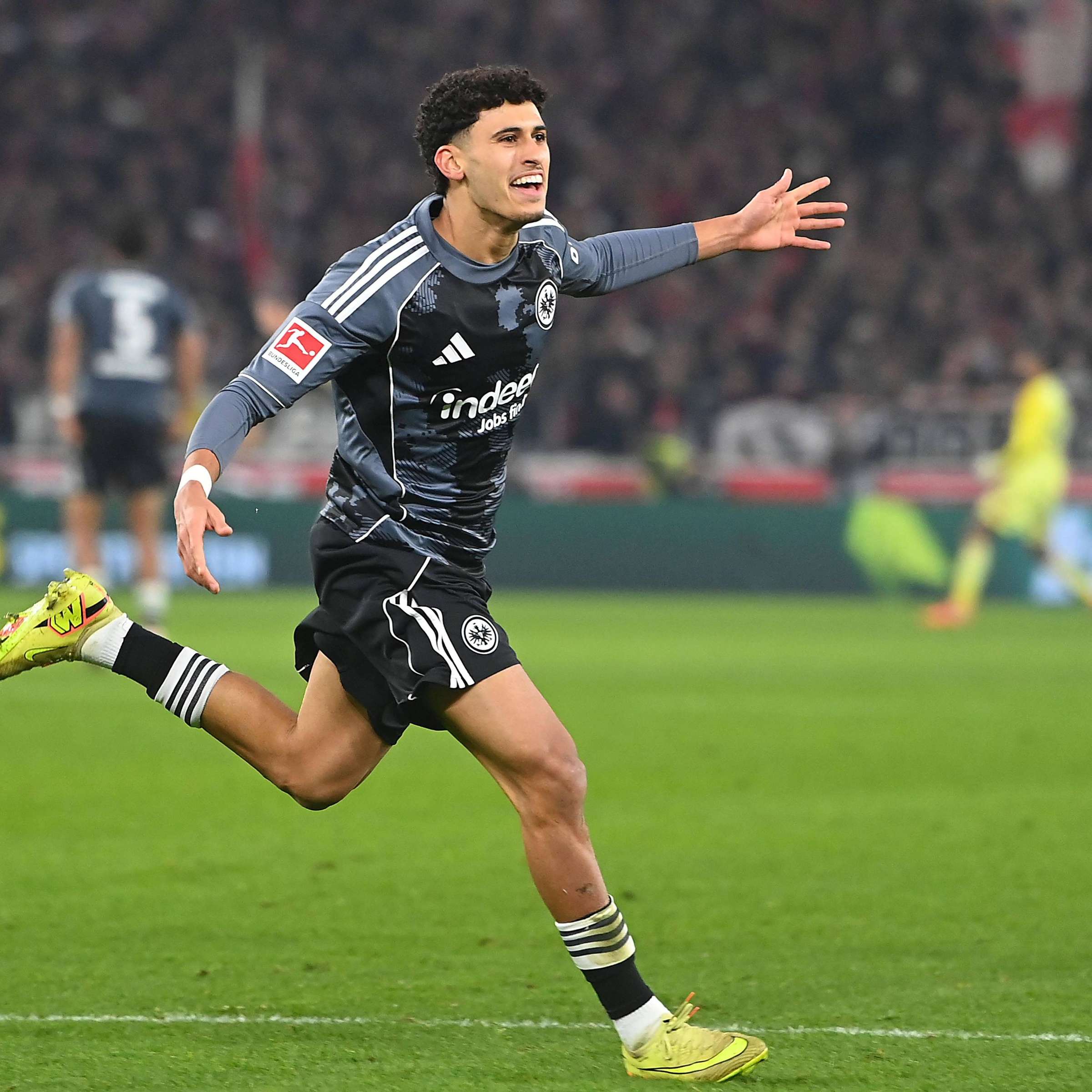 2400x2400 Drängt Amaimouni Echghouyab Eintracht Sorgenkind Ins Abseits?
