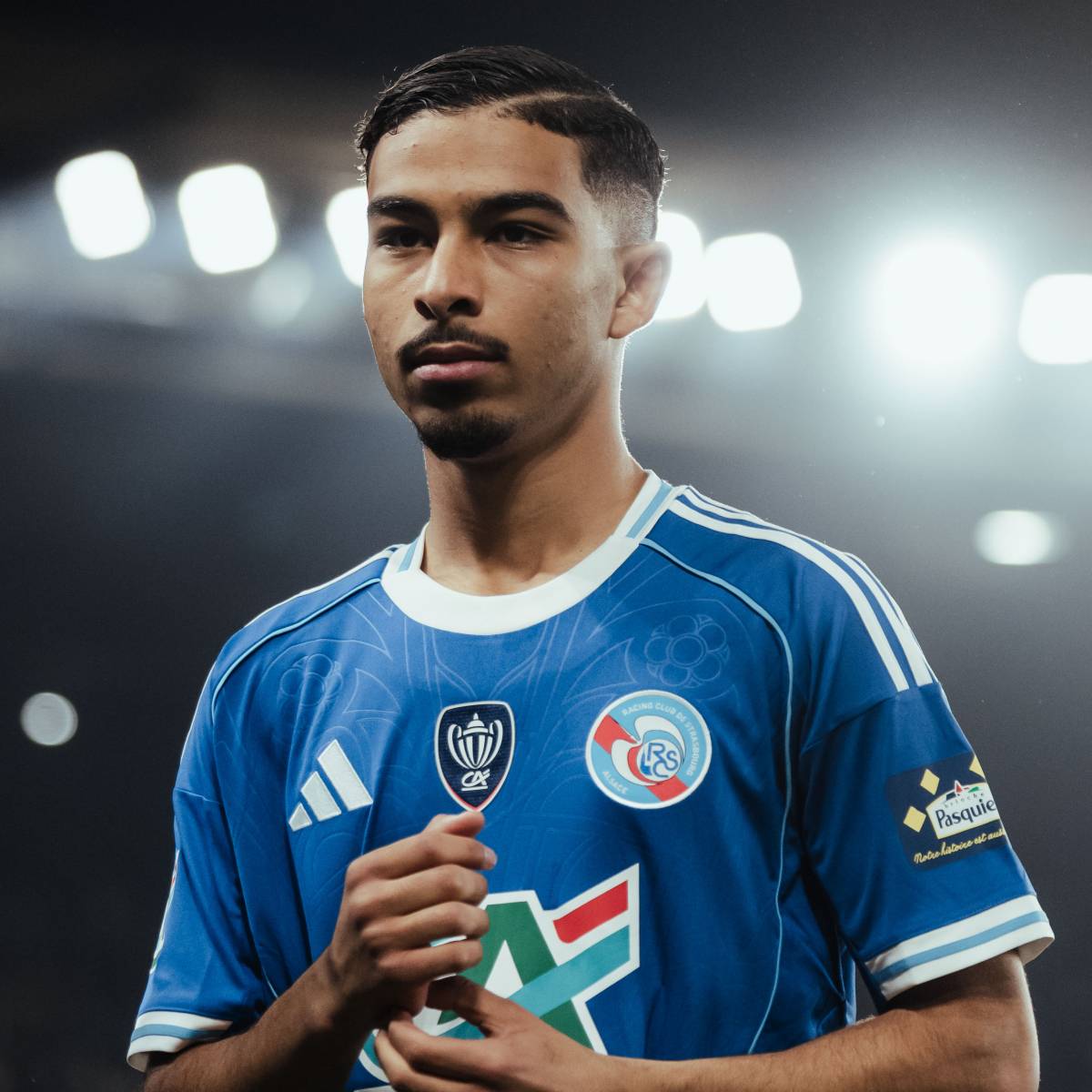 1200x1200 Strasbourg : la folle performance de Gessime Yassine enflamme Chelsea et l’Angleterre