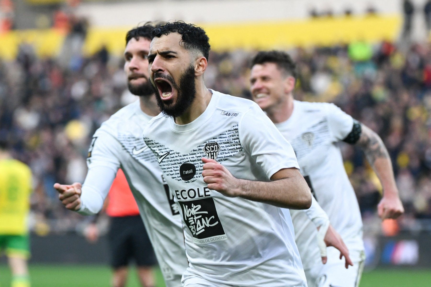 1800x1200 Lions de l'Atlas: Mohamed Ouahbi convoque Amine Sbai, attaquant d'Angers. sport.le360.ma