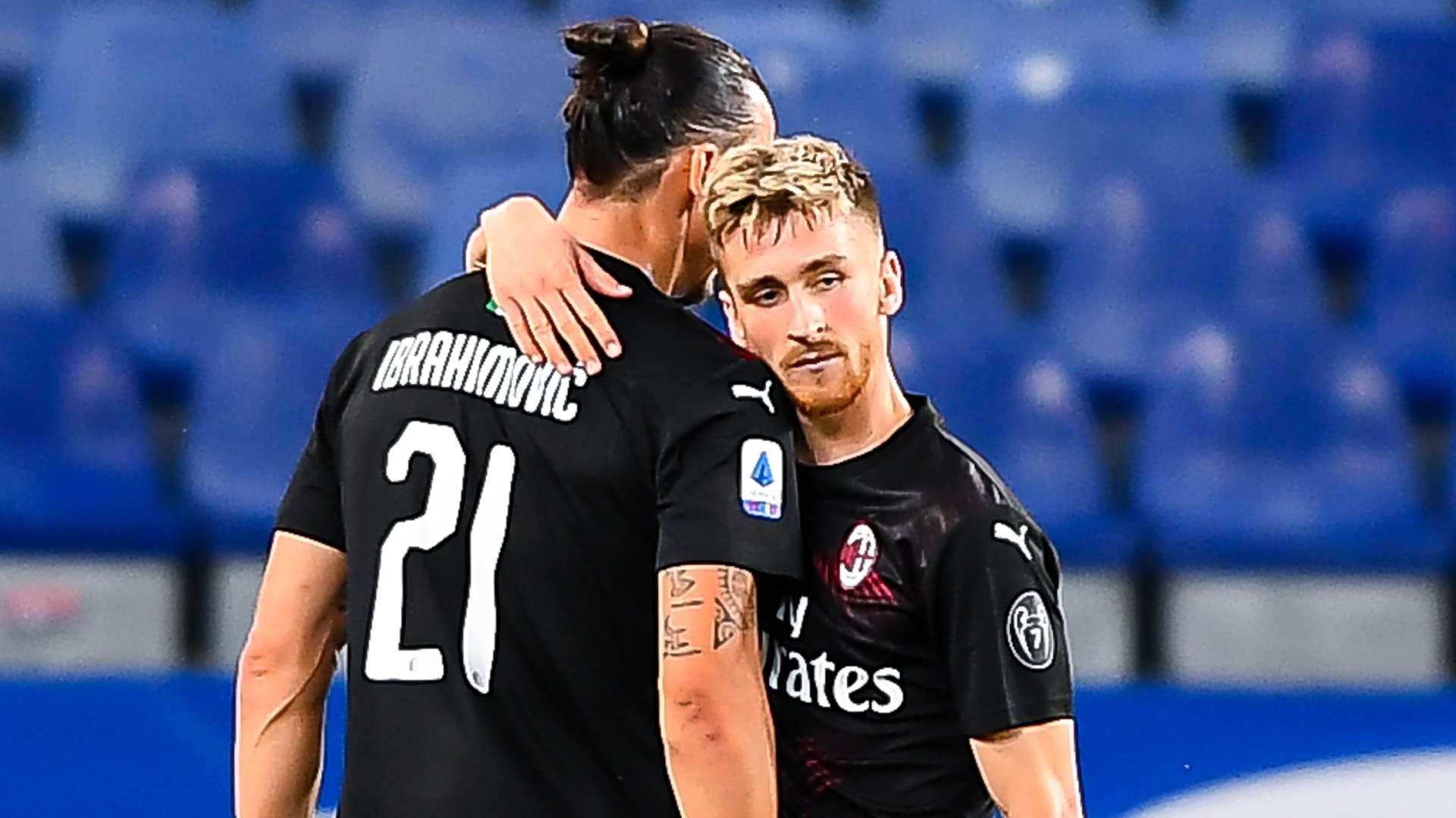 1920x1080 Ramasseur de balles pour Ibrahimovic, il est désormais son coéquipier à l'AC Milan. Goal.com Français