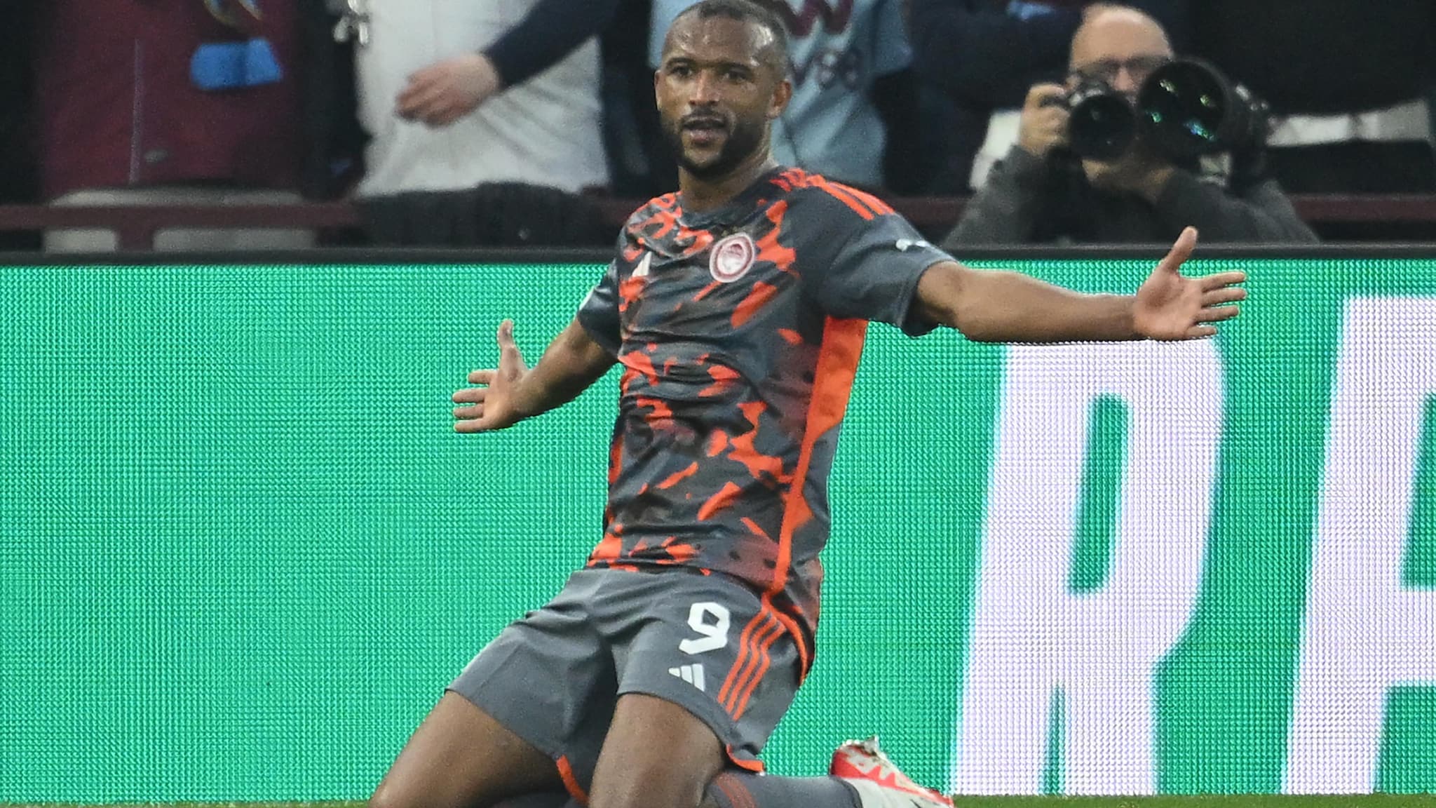 2048x1152 Aston Villa 2 4 Olympiacos: El Kaabi Treble Stuns Villa. UEFA Conference League 2023 24