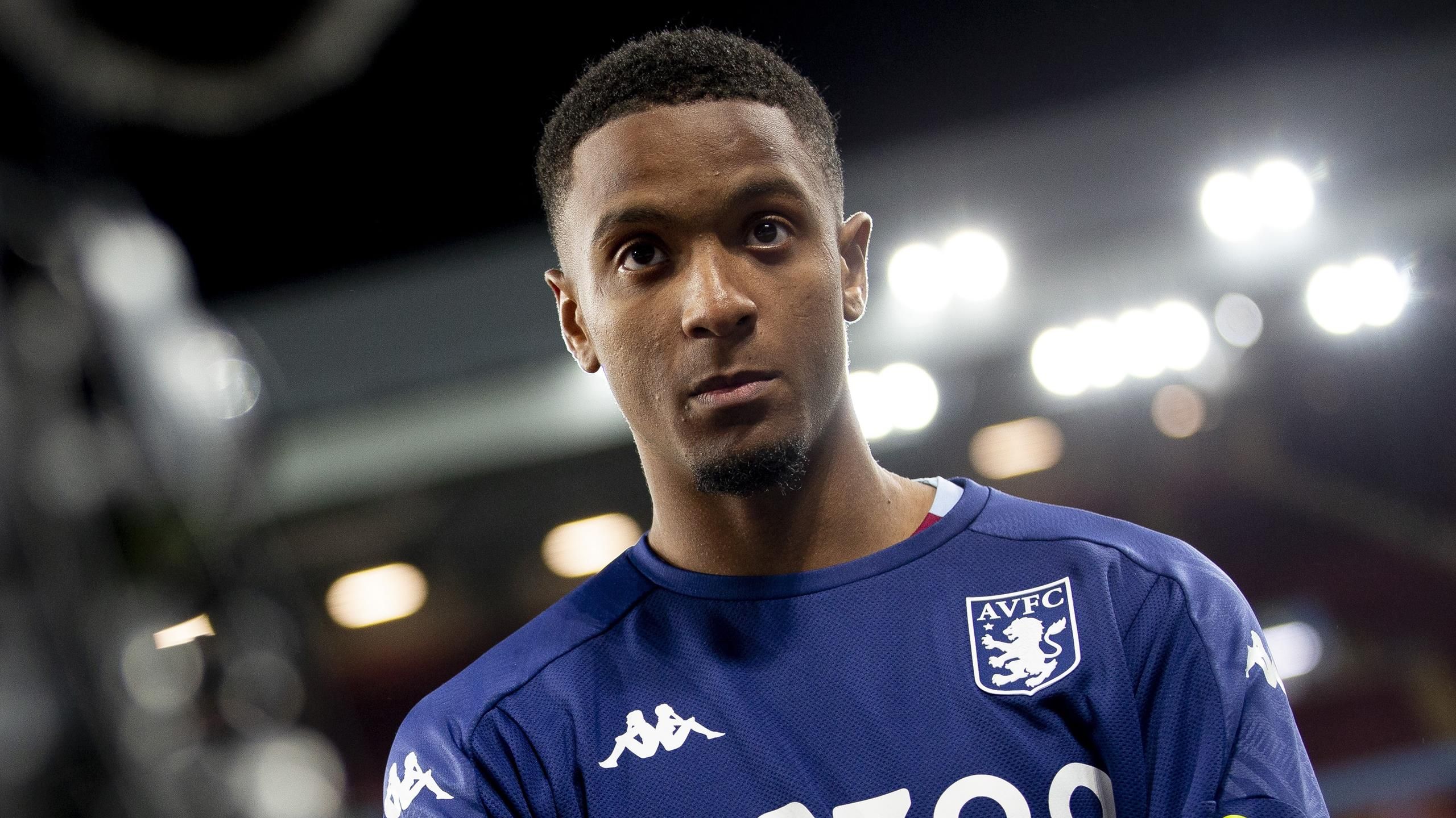 2560x1440 Liverpool and Tottenham to battle for Aston Villa defender Ezri Konsa