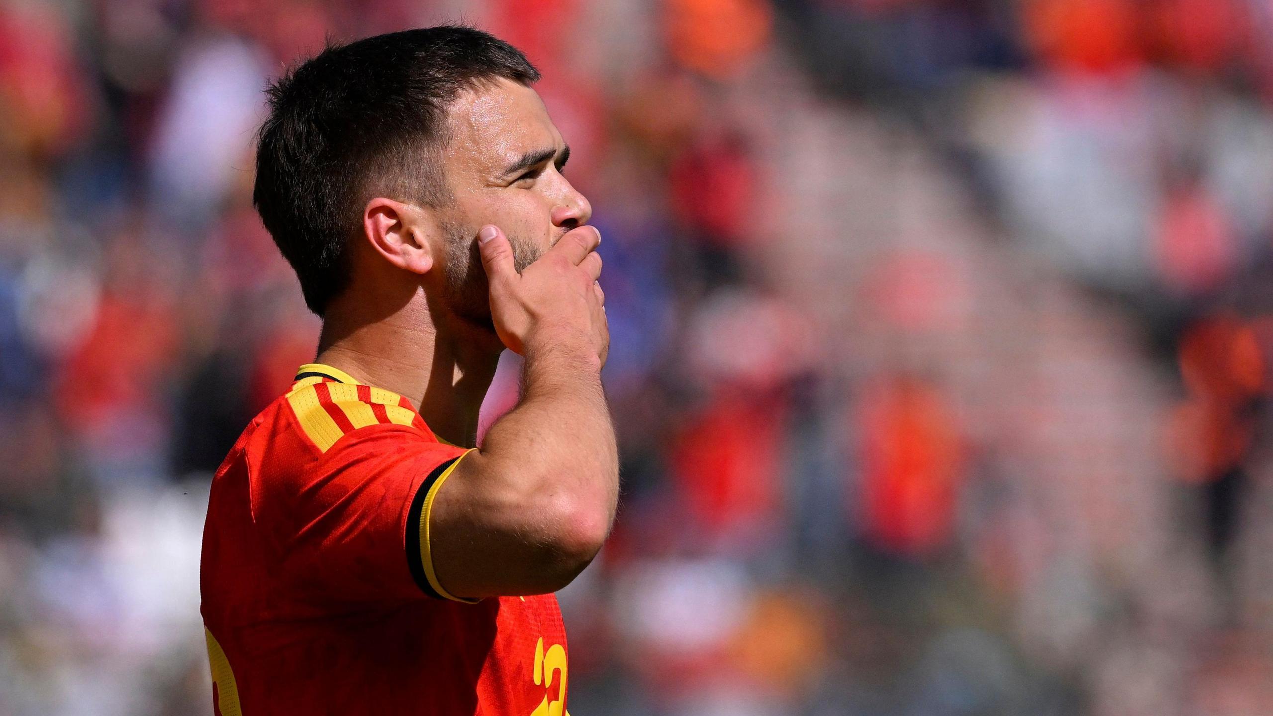 2560x1440 Rangers midfielder Nicolas Raskin scores as Belgium thump Tunisia