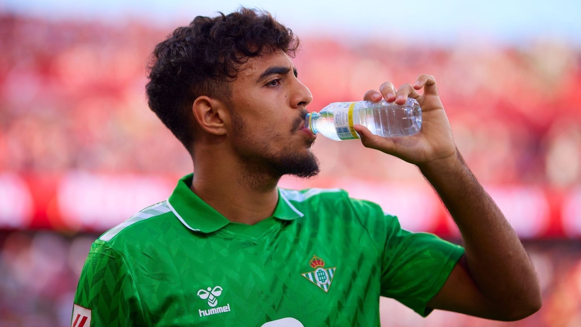 1920x1080 El Barcelona recompra a Chadi Riad y el Betis guarda porcentaje