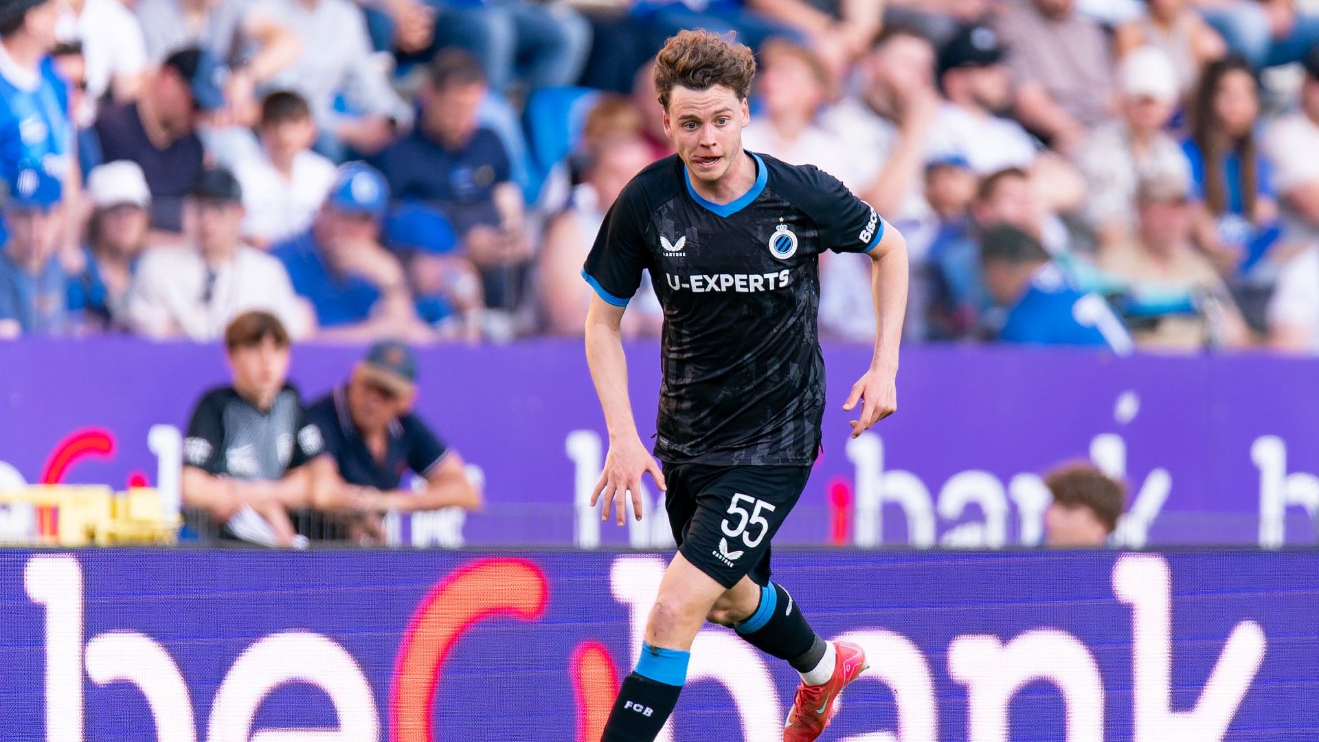 1920x1080 Brighton bolster defence with De Cuyper signing