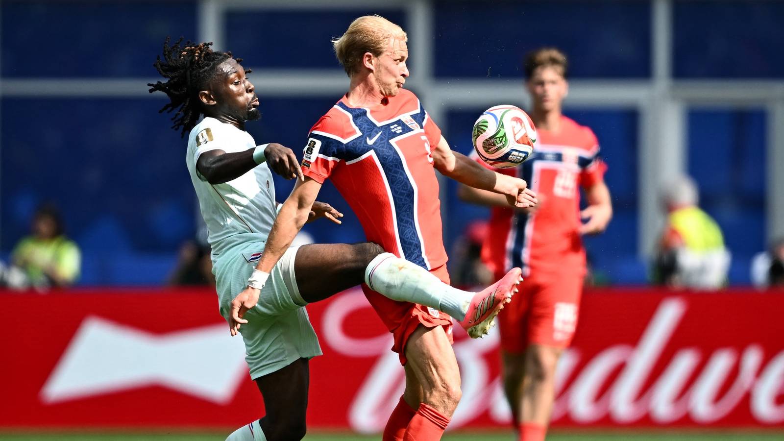 1600x900 Man Utd now seriously keen on signing £50m midfielder after Santos
