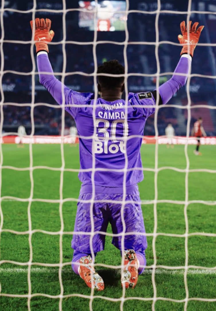 753x1084 Brice Samba: The Impressive Goalkeeper Highlights