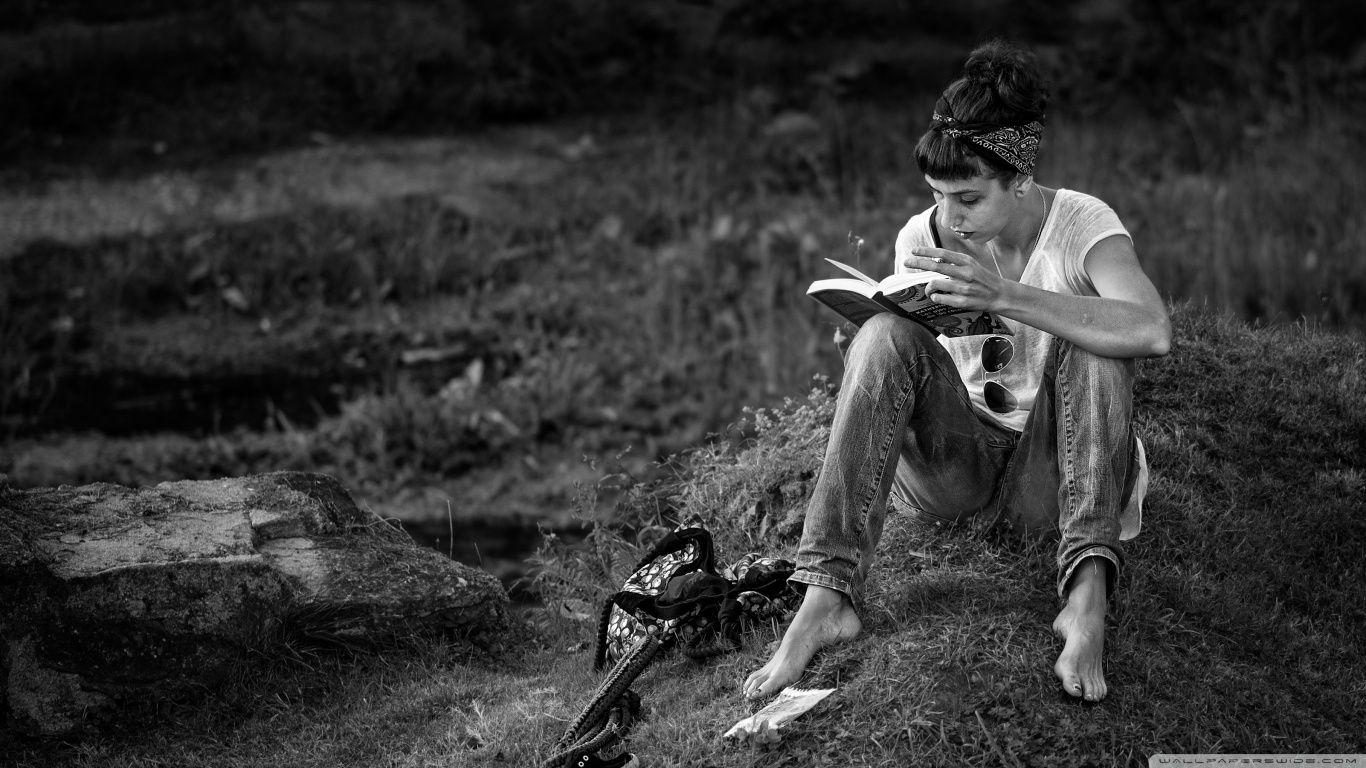 1366x768 The Passion Of Reading ❤ 4K HD Desktop Wallpaper for 4K Ultra HD TV