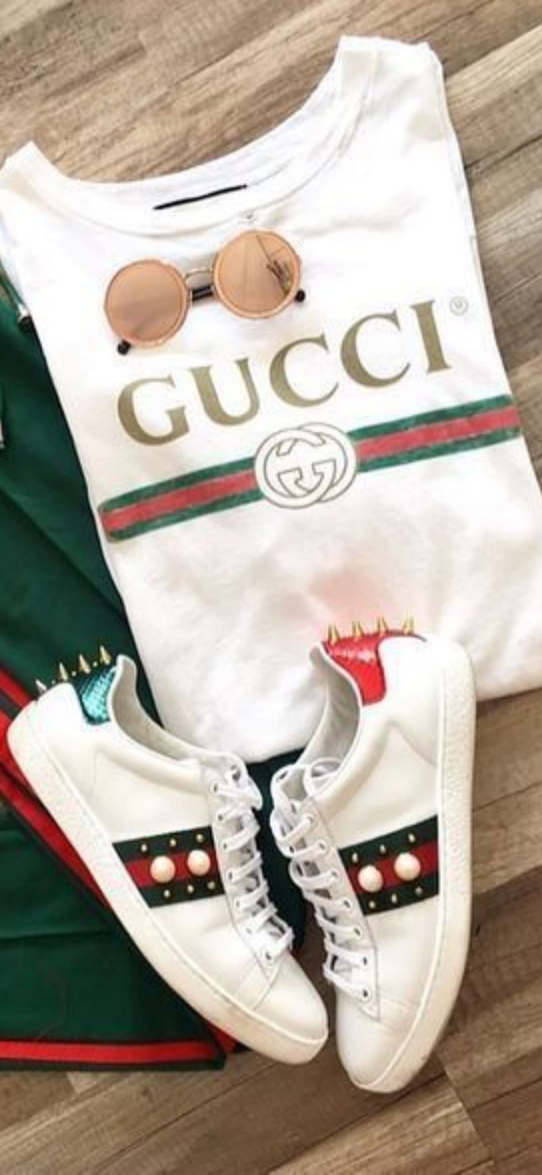 1080x2340 Gucci iPhone Wallpaper k Gucci iPhone Background [ HD ]