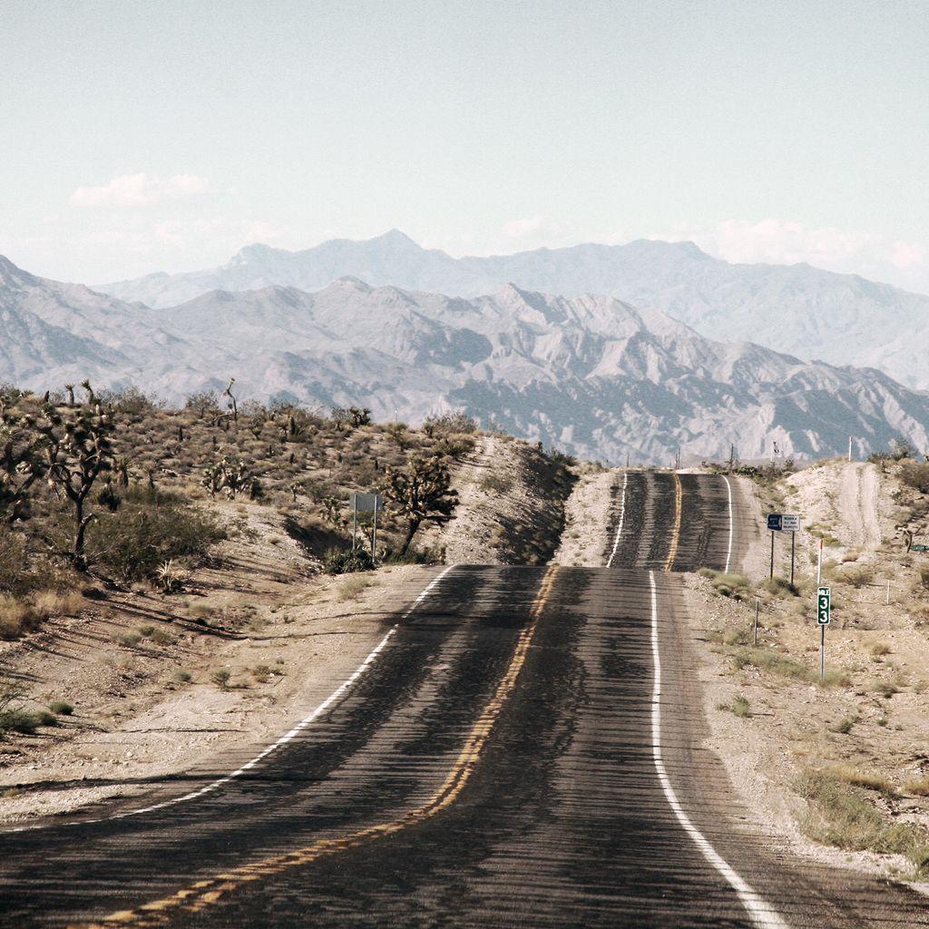 1024x1024 InterfaceLIFT Wallpaper: Desert Road