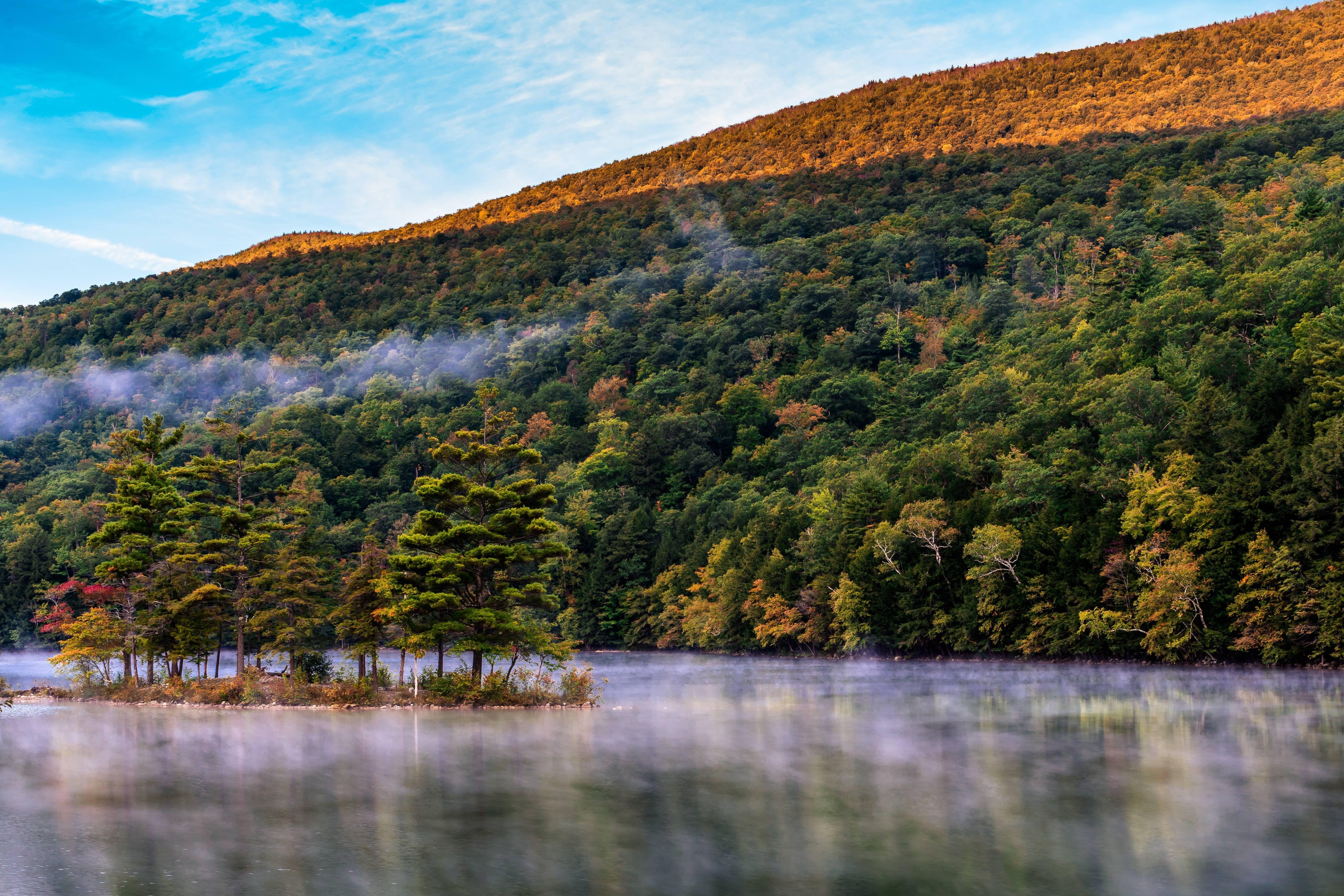 5498x3667 Emerald Lake Vermont United States 4K wallpaper