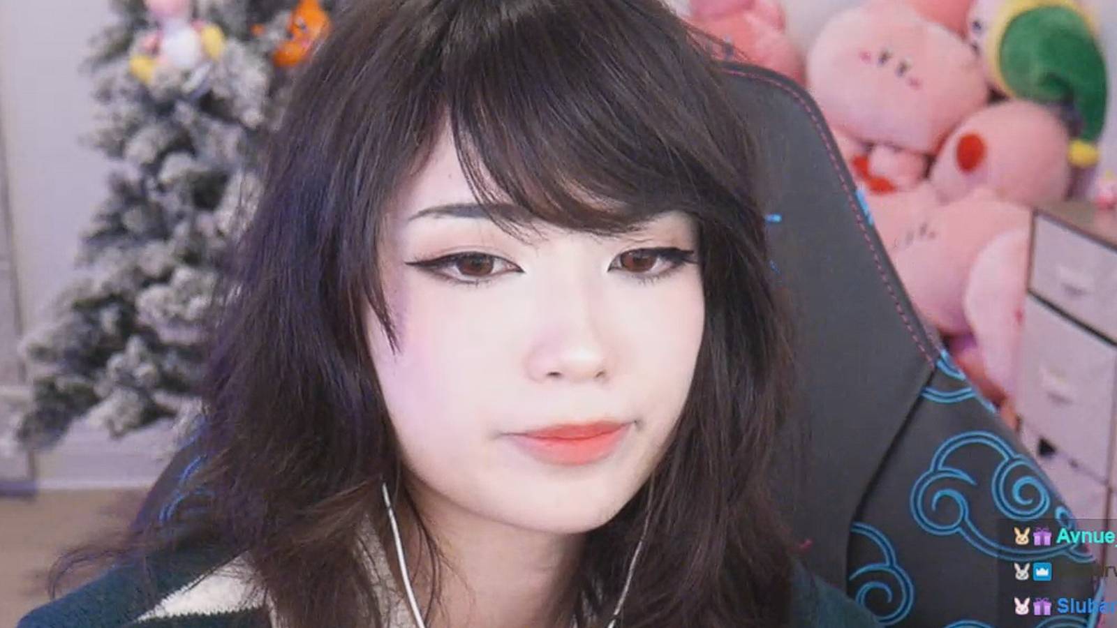 1600x900 Twitch Streamer Emiru Shows Off Massive Soap Collection