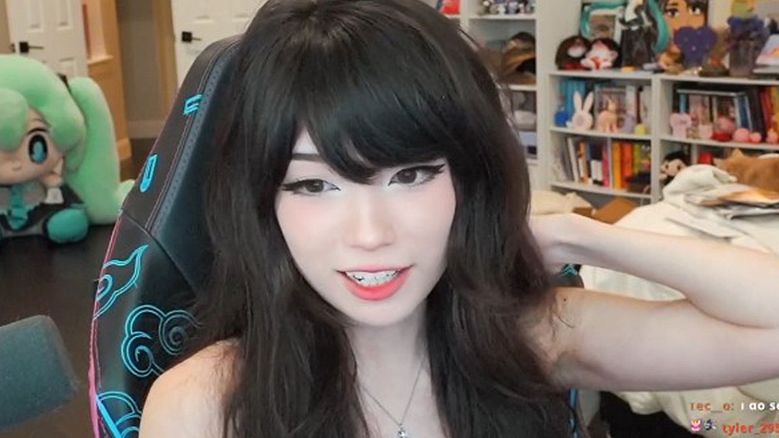 1600x900 Emiru Has Perfect Response To Viewer's In Depth Boyfriend Application