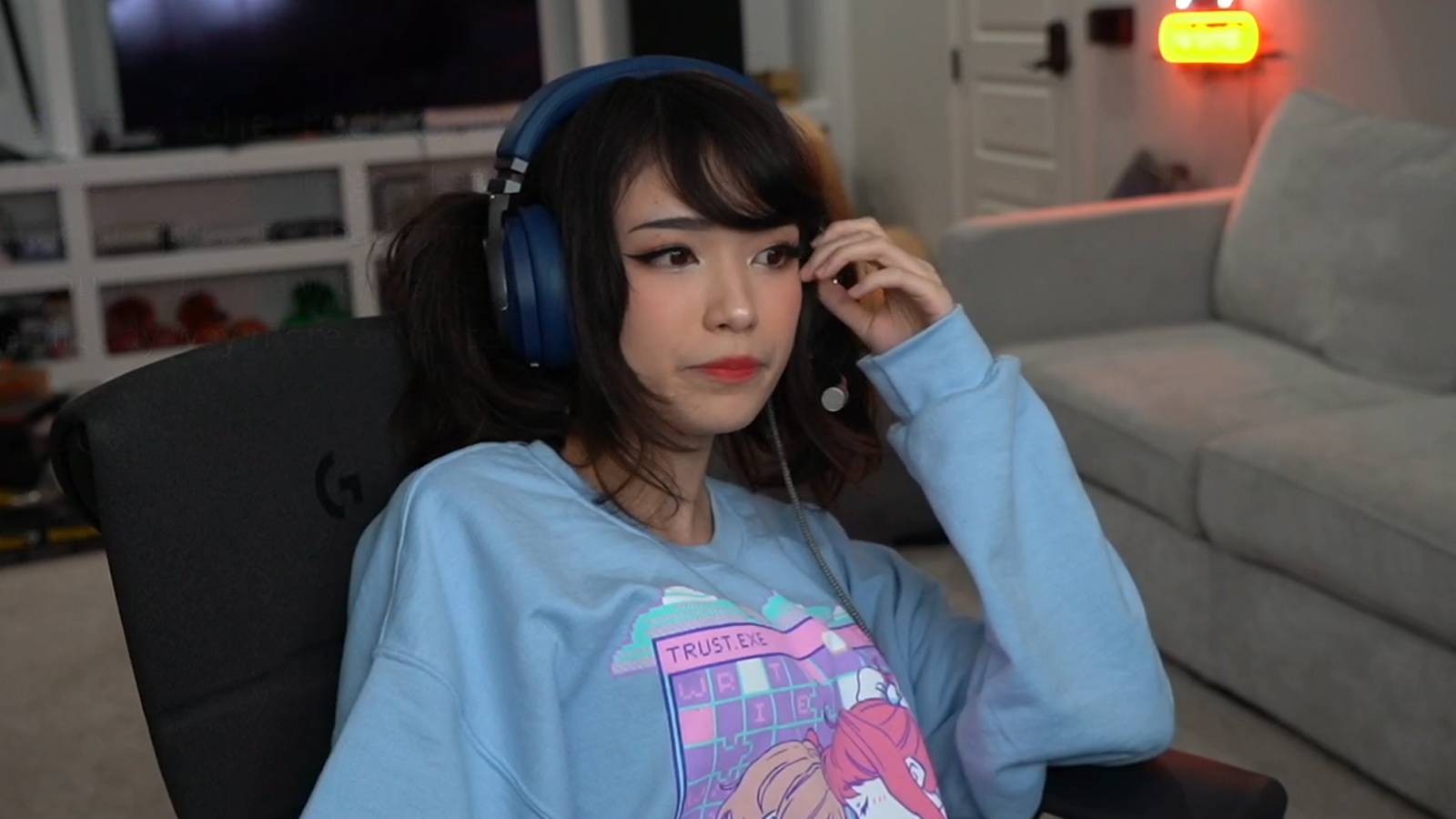 1600x900 Emiru Returns to Twitch