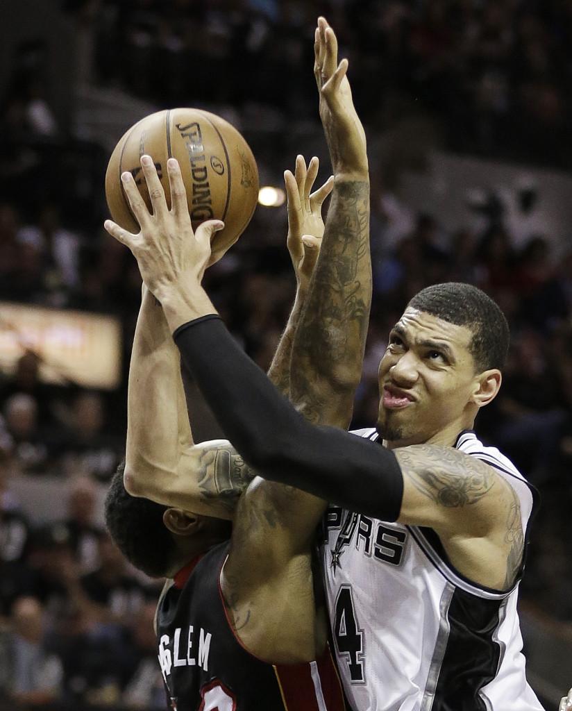 824x1024 Danny Green Wallpaper
