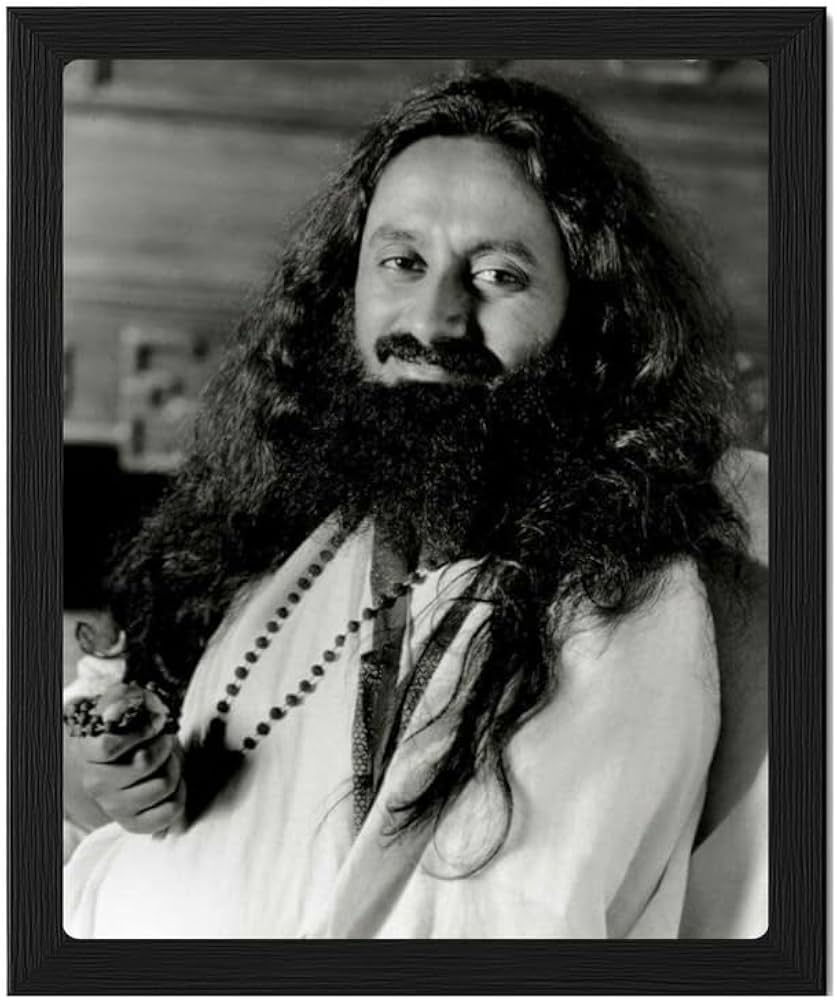 837x1000 Sri Sri Ravi Shankar Ji Black & White Portrait Photo Frame