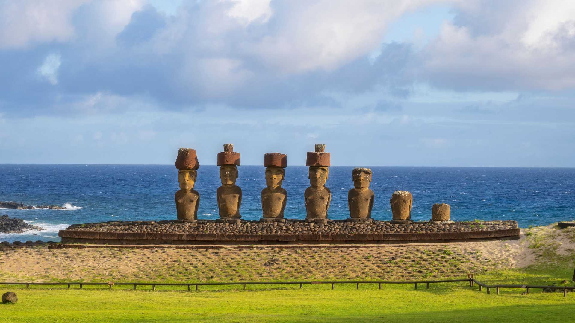 1920x1080 Through The Lens: Journeyne Heads Of Rapa Nui