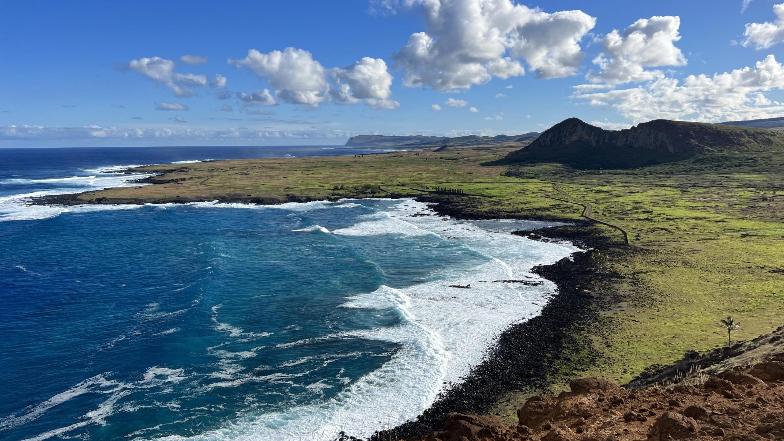 2560x1440 Waves Could Swallow Rapa Nui's Sacred Stone Guardians