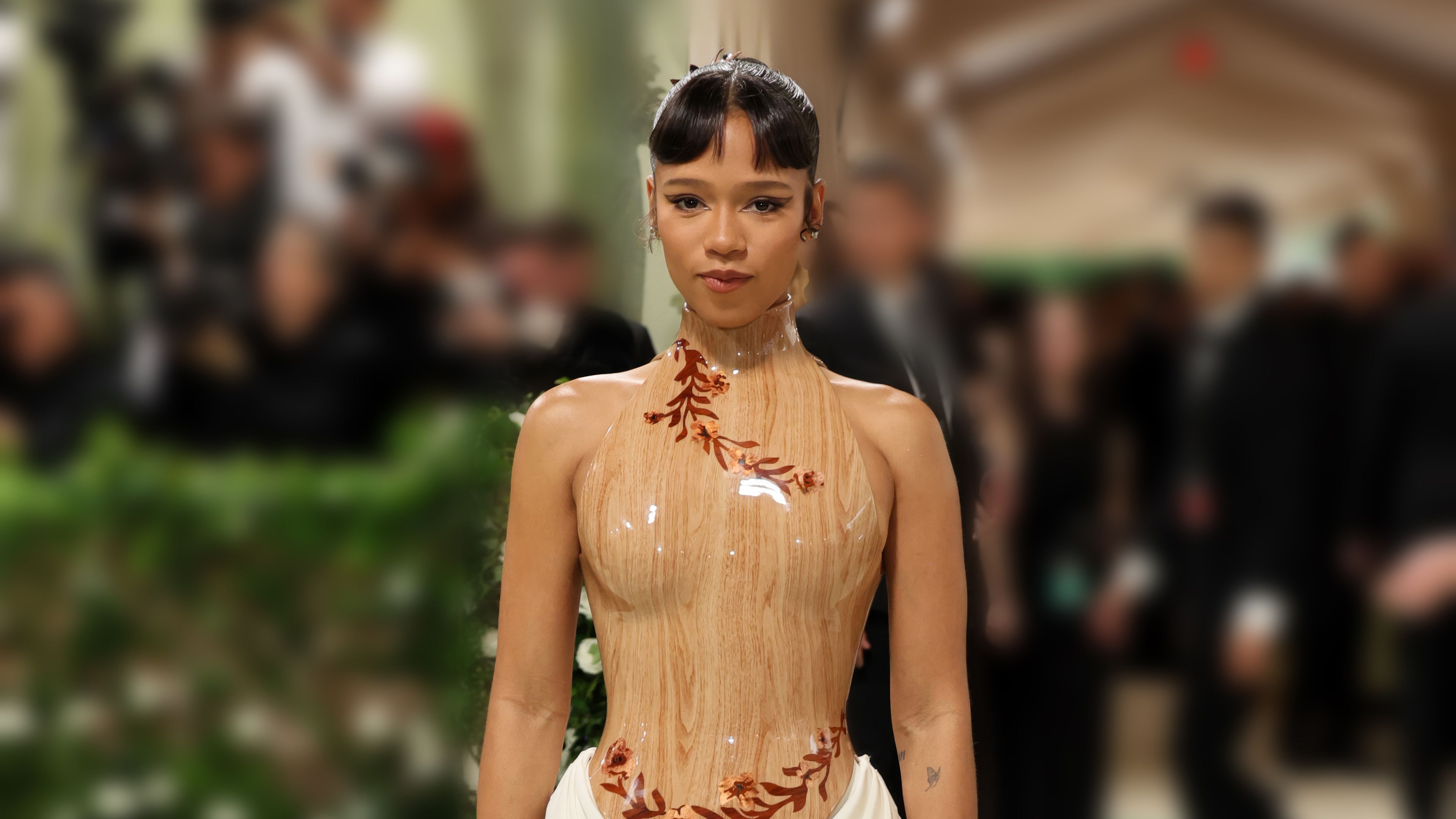 3840x2160 Taylor Russell Met Gala 2024 Wallpaper 4K HD PC a