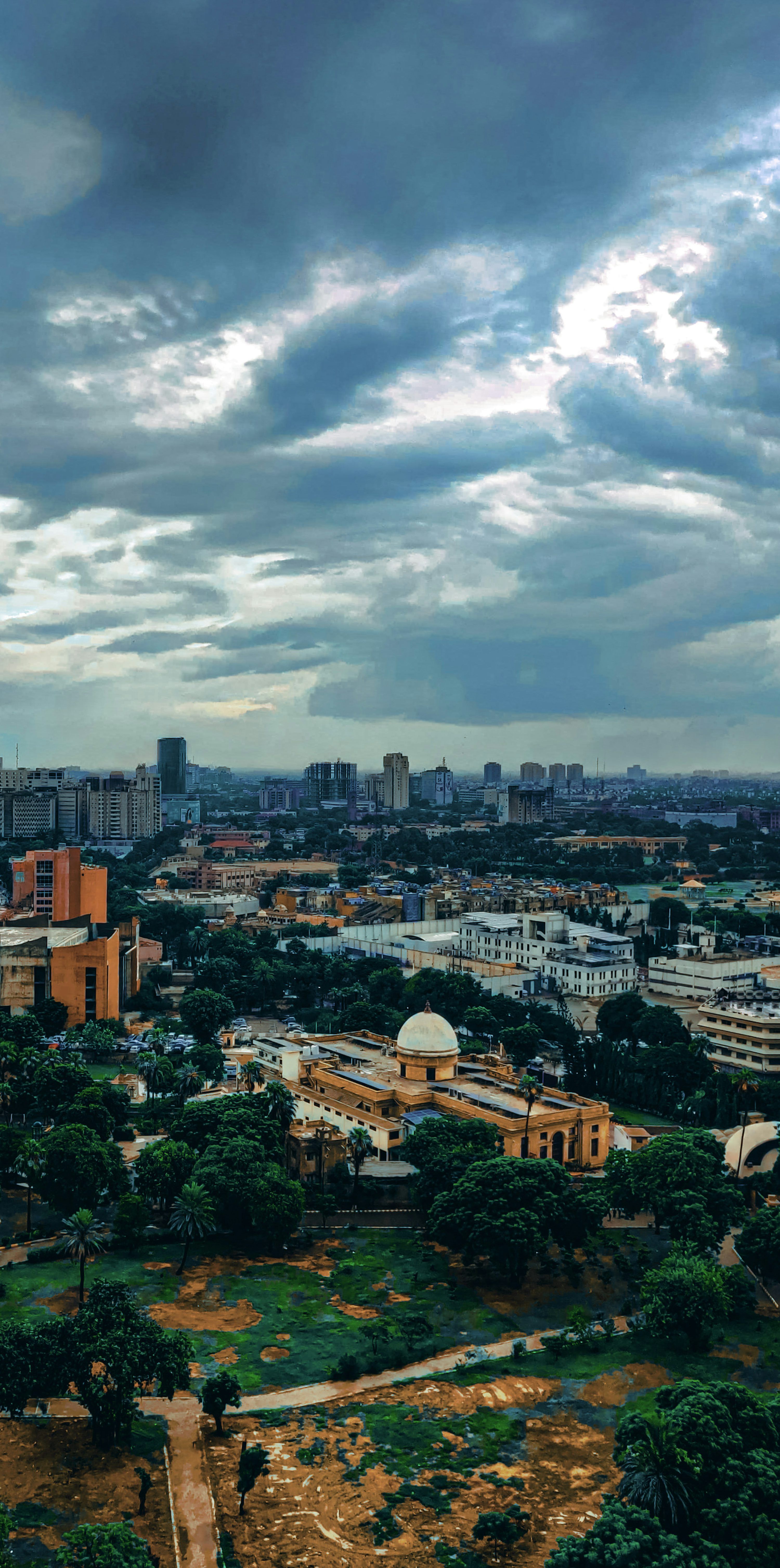 3000x6029 Pakistan City Picture. Download Free Image