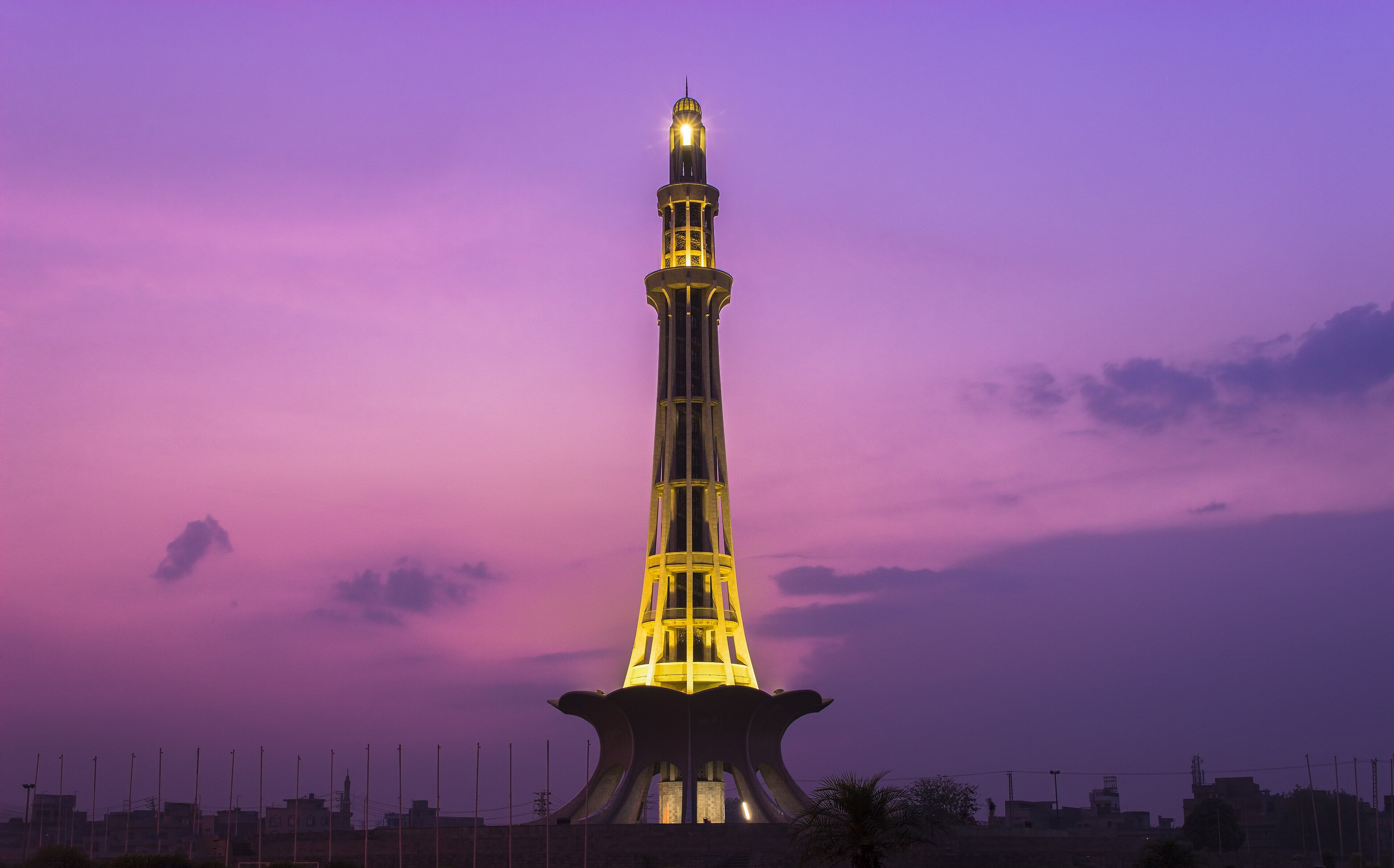 3840x2392 The Minar E
