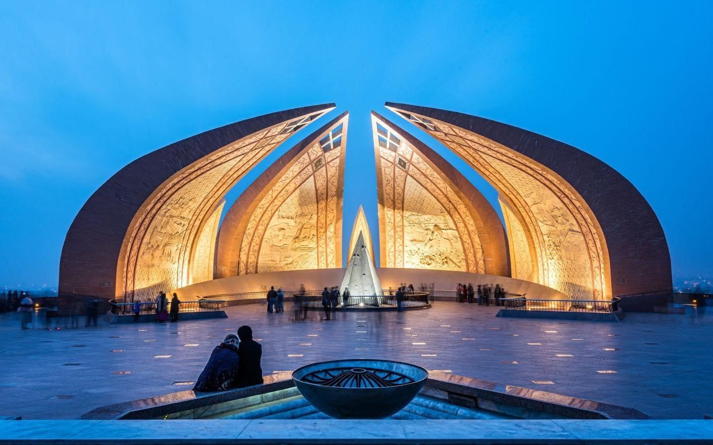 1440x900 A Visitor's Guide to Architectural Gems in Pakistan. Rethinking The Future