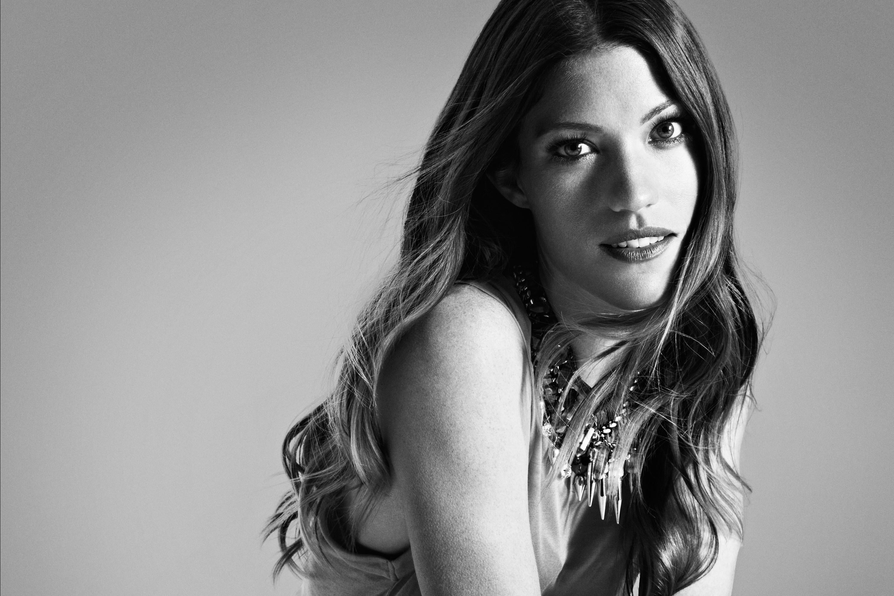 3000x2000 Jennifer Carpenter Phone Wallpaper: Free 4K & HD Downloads